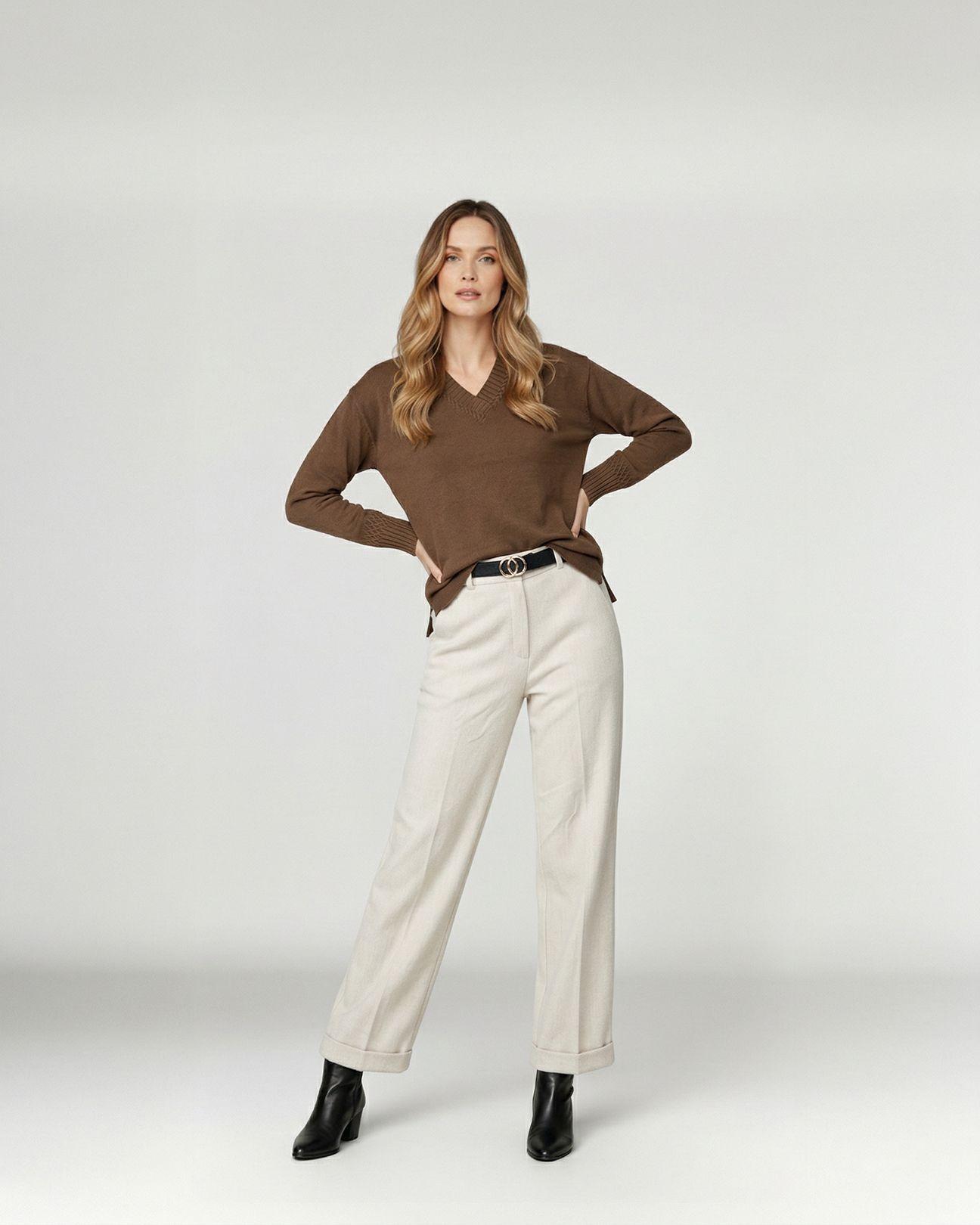 Sweater Mujer Giovanna Relaxed Cuello En V Manga Caída Chocolate Lineatre-3