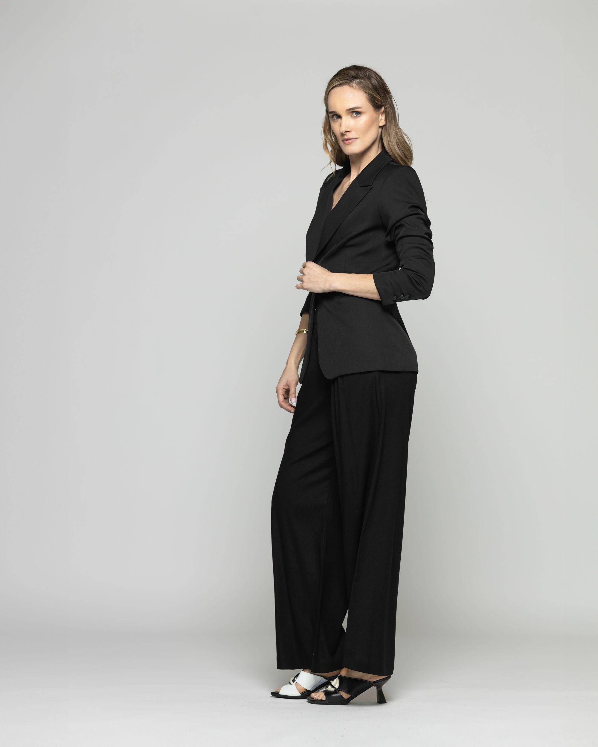 Blazer Mujer Magnolia Clásico Liso Negro Ludovica-5