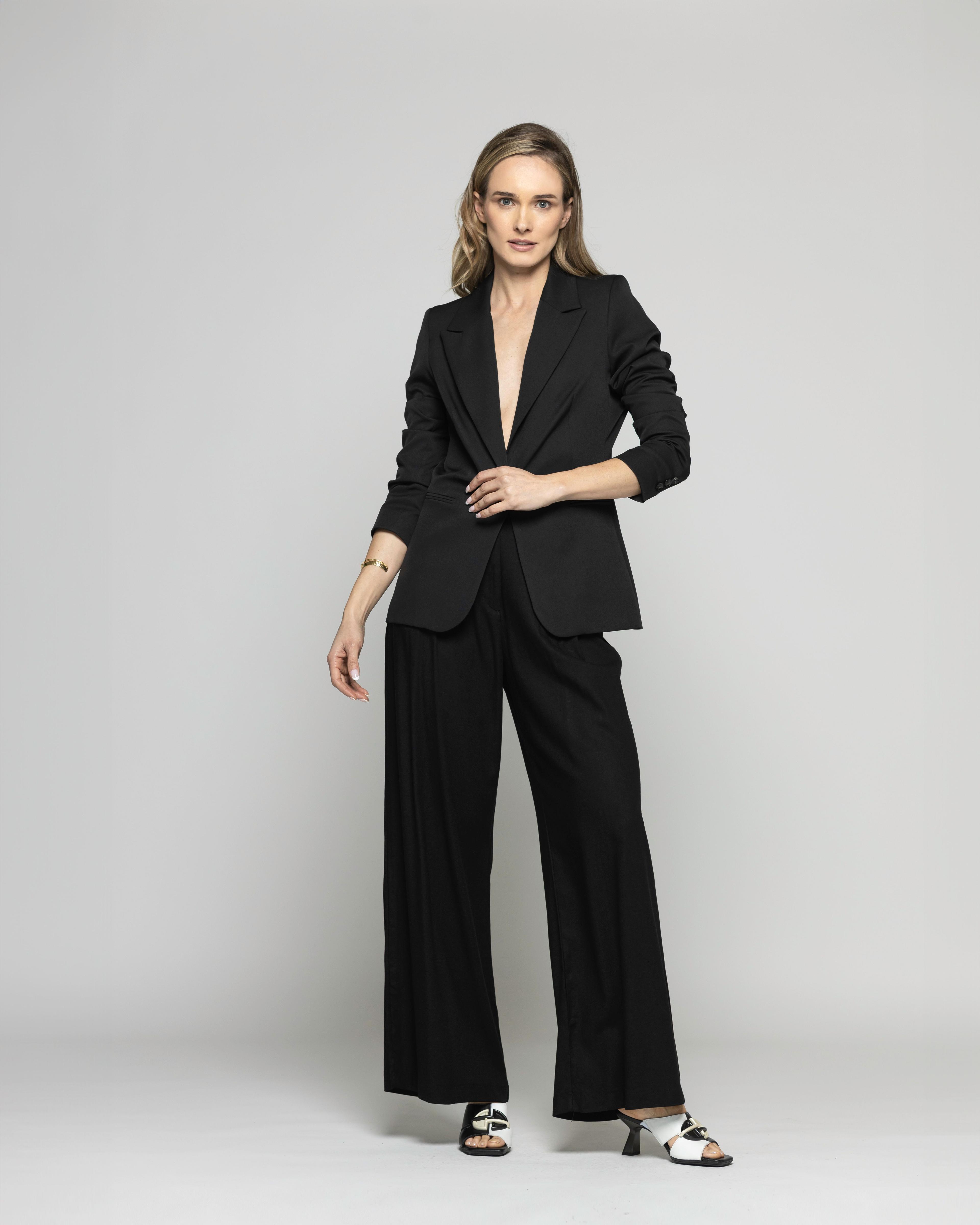 Blazer Mujer Magnolia Clásico Liso Negro Ludovica-8