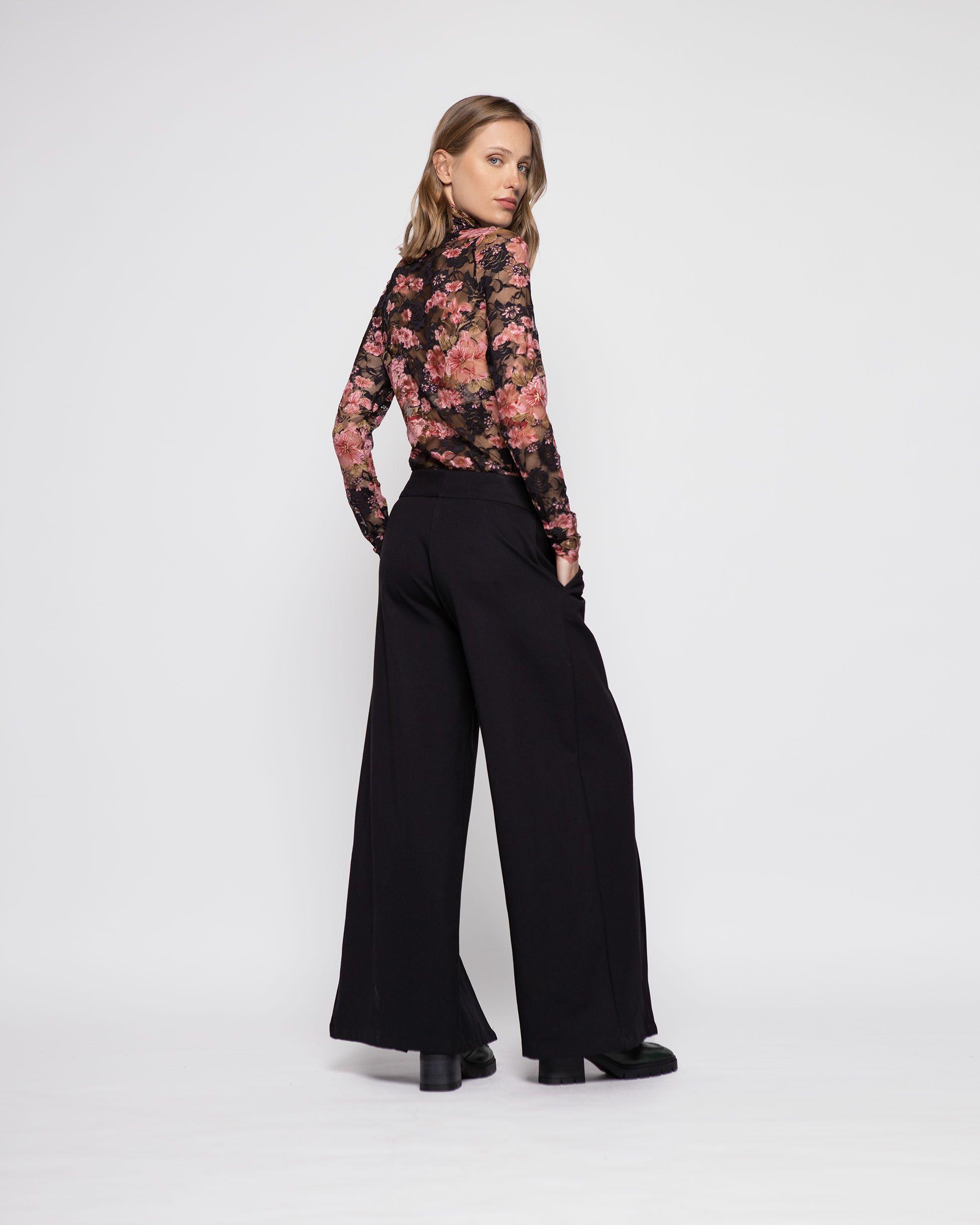 Polera Mujer Orquidea Negro Ludovica-2