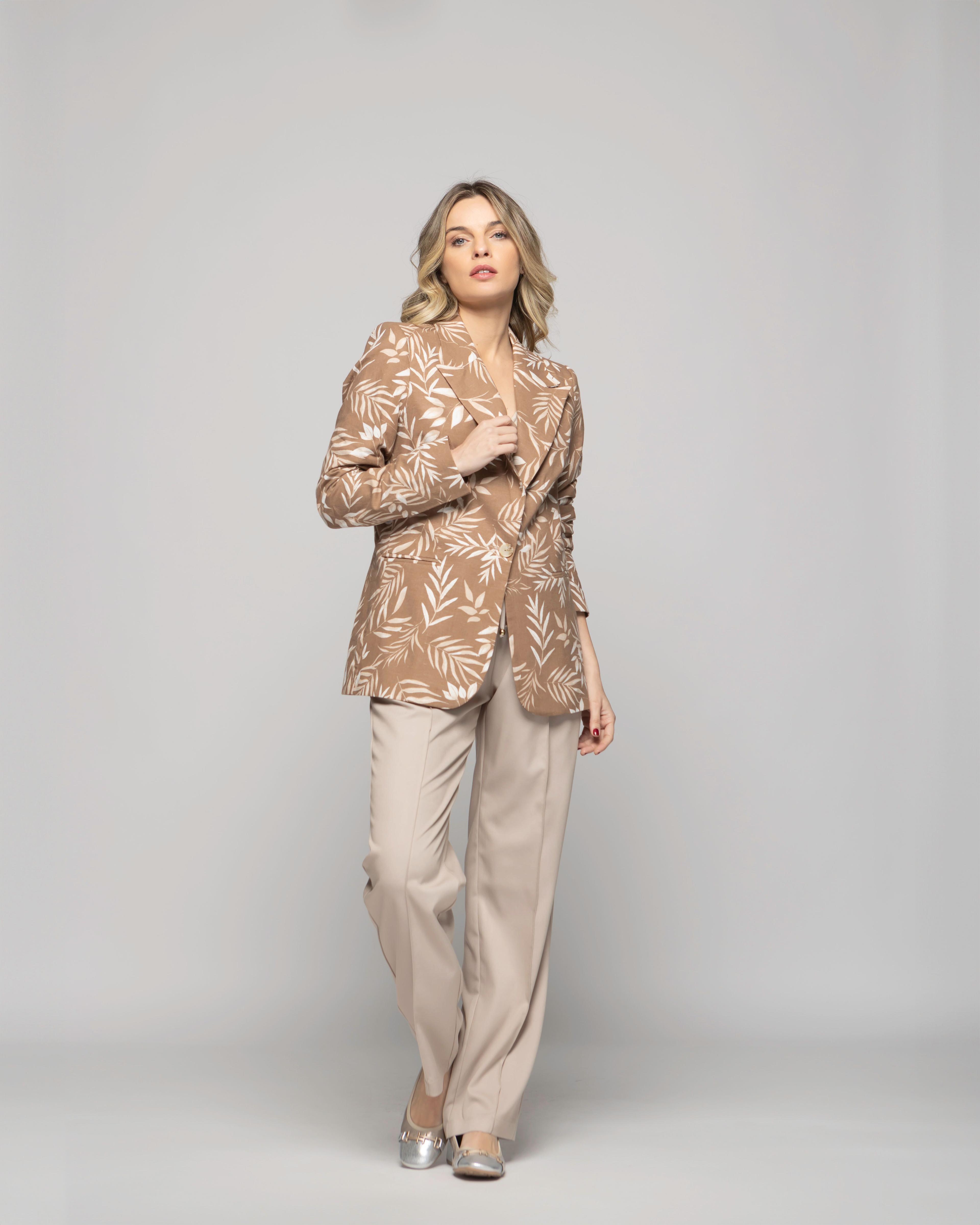 Blazer Mujer Magnolia Clásico Estampado Hojas Beige Ludovica-4