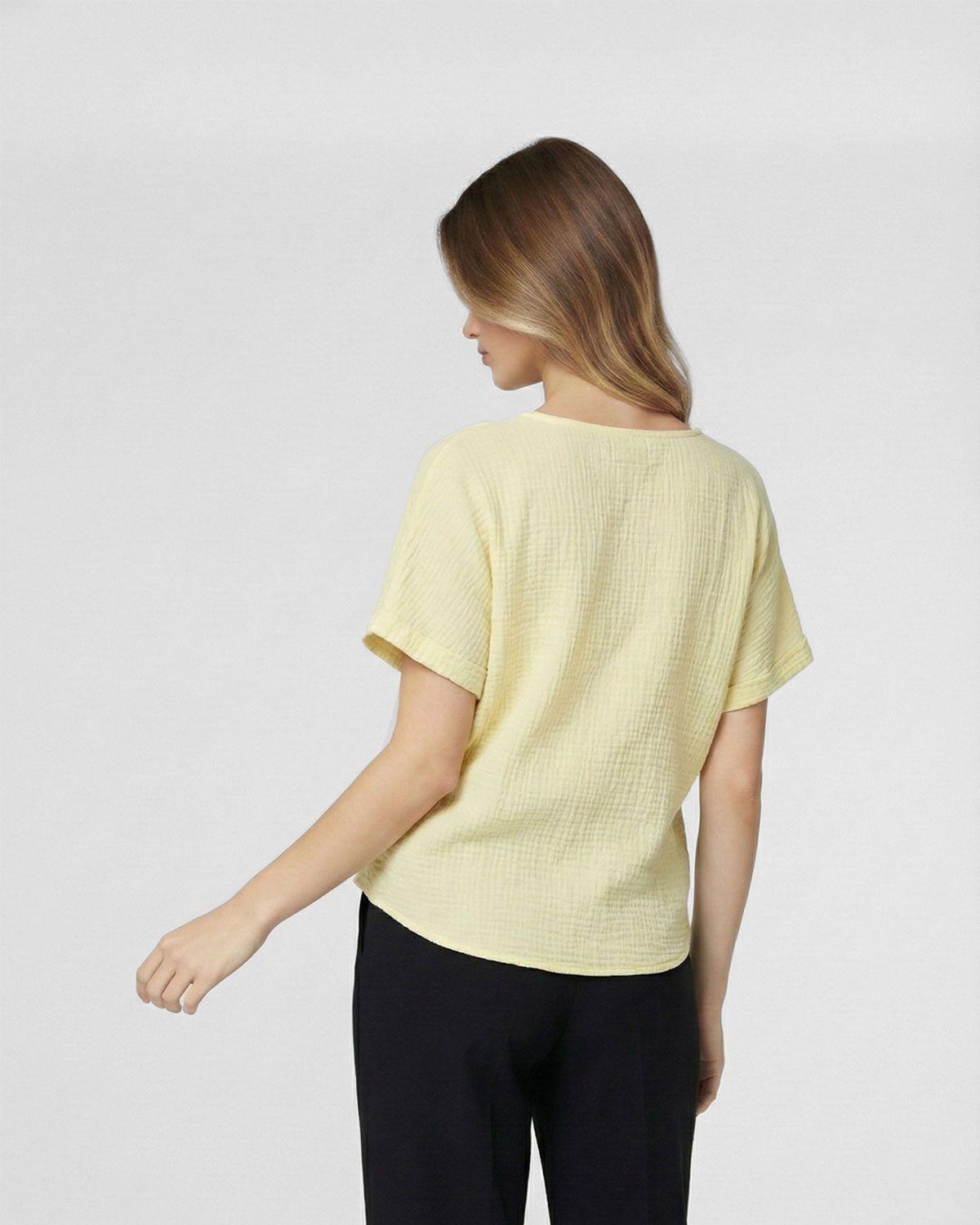 Polera Mujer Clarissa Relaxed Amarillo Lineatre-2