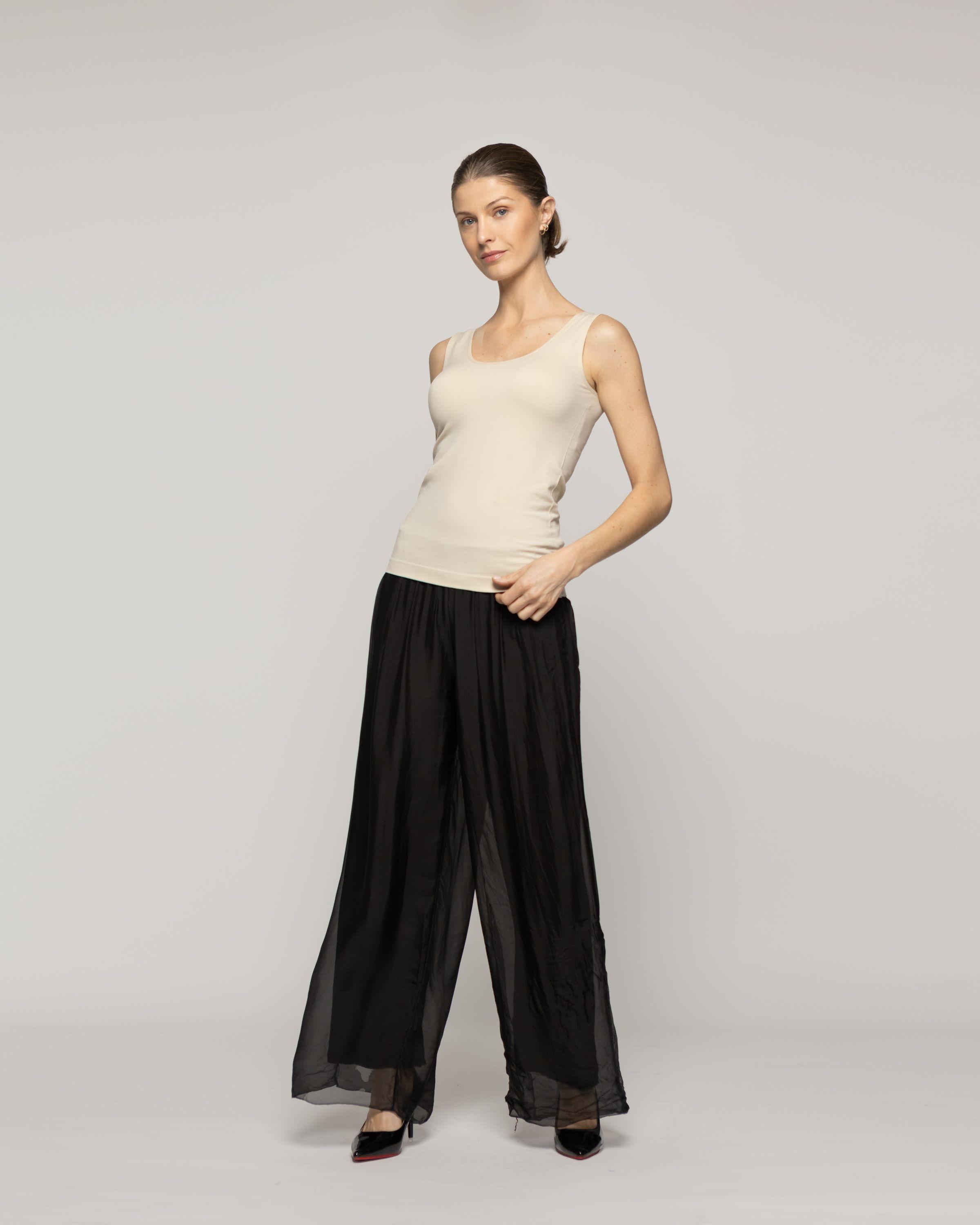 Top Mujer Teodora Mangas Anchas Negro Lineatre-4