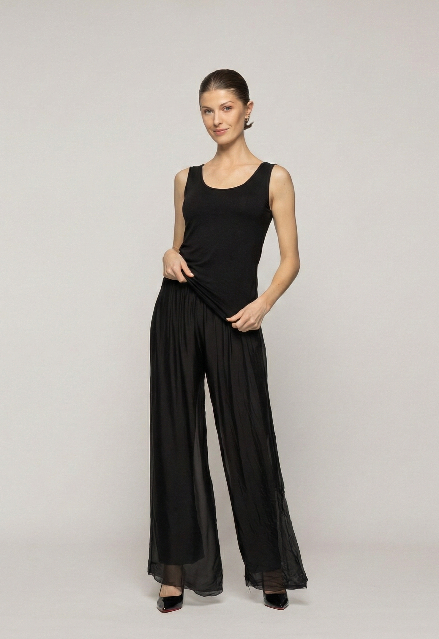 Top Mujer Teodora Mangas Anchas Negro Lineatre-1