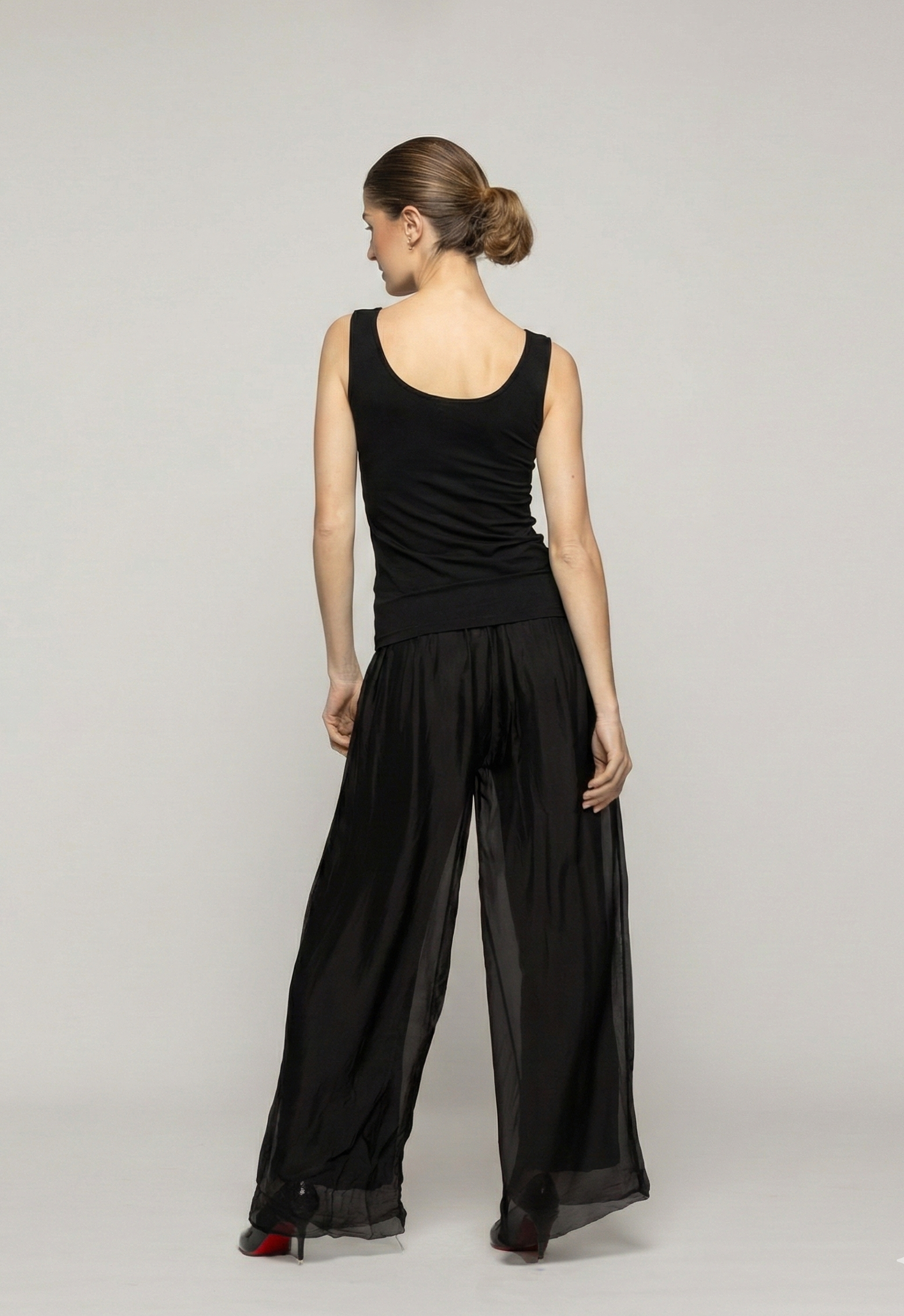 Top Mujer Teodora Mangas Anchas Negro Lineatre-2