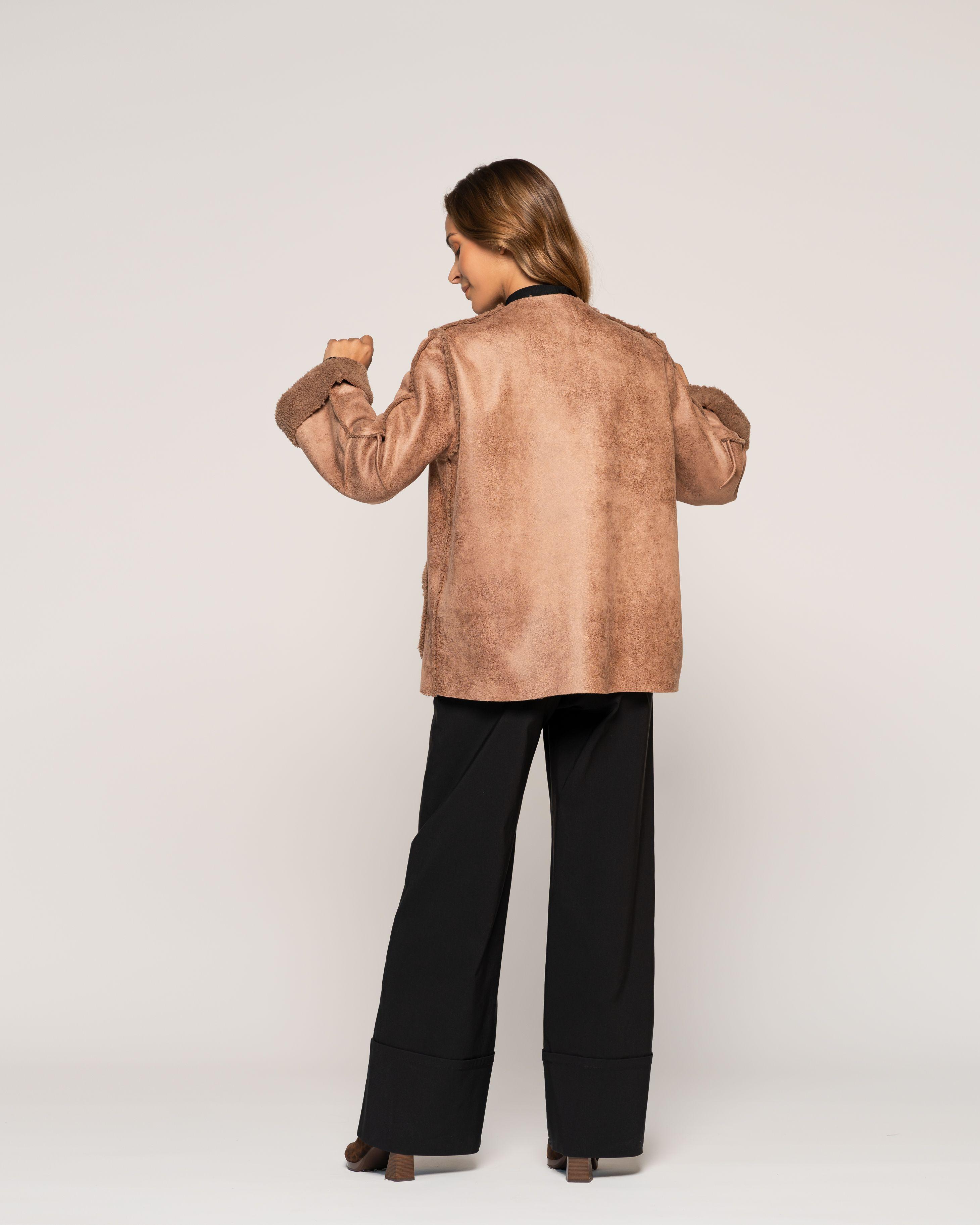 Chaqueta Isidora Camel Texturada Cuello abotonado Manga larga Ajustada Puño ajustado Mujer-2