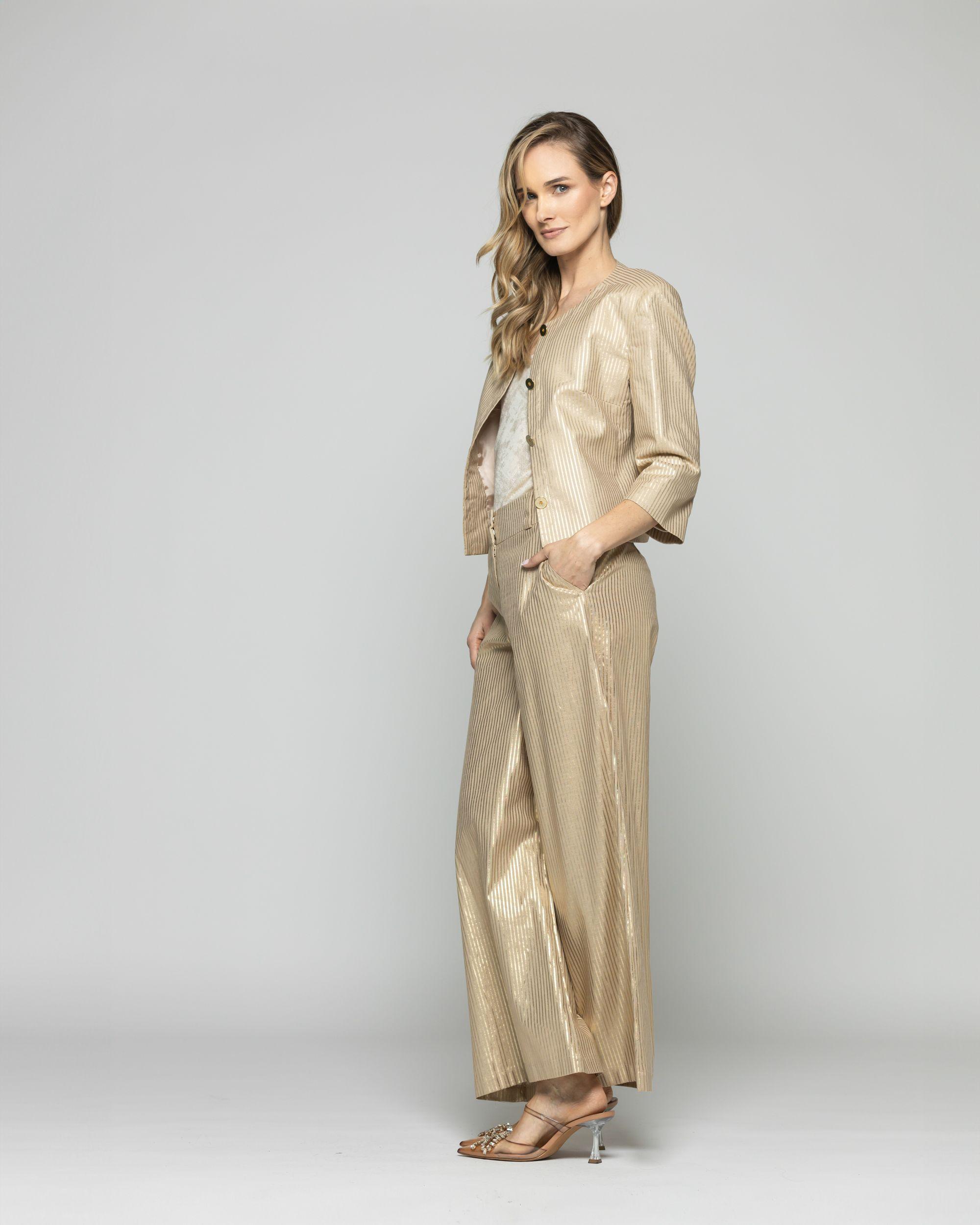 Blazer Mujer Iris Corto Escote Redondo Algodón Manga 3/4 Folia Beige Ludovica-3