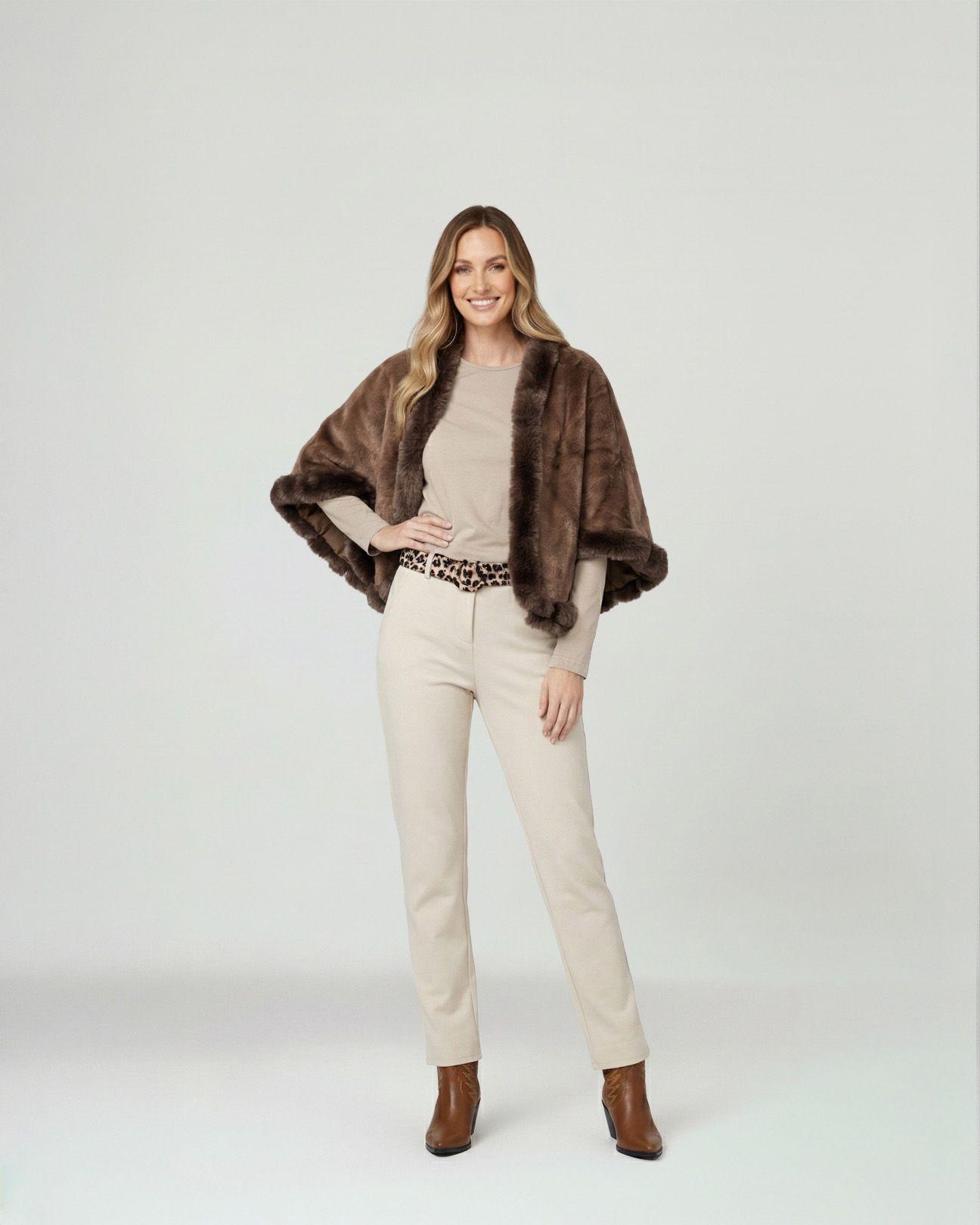 Poncho Mujer Paola Café Lineatre-3