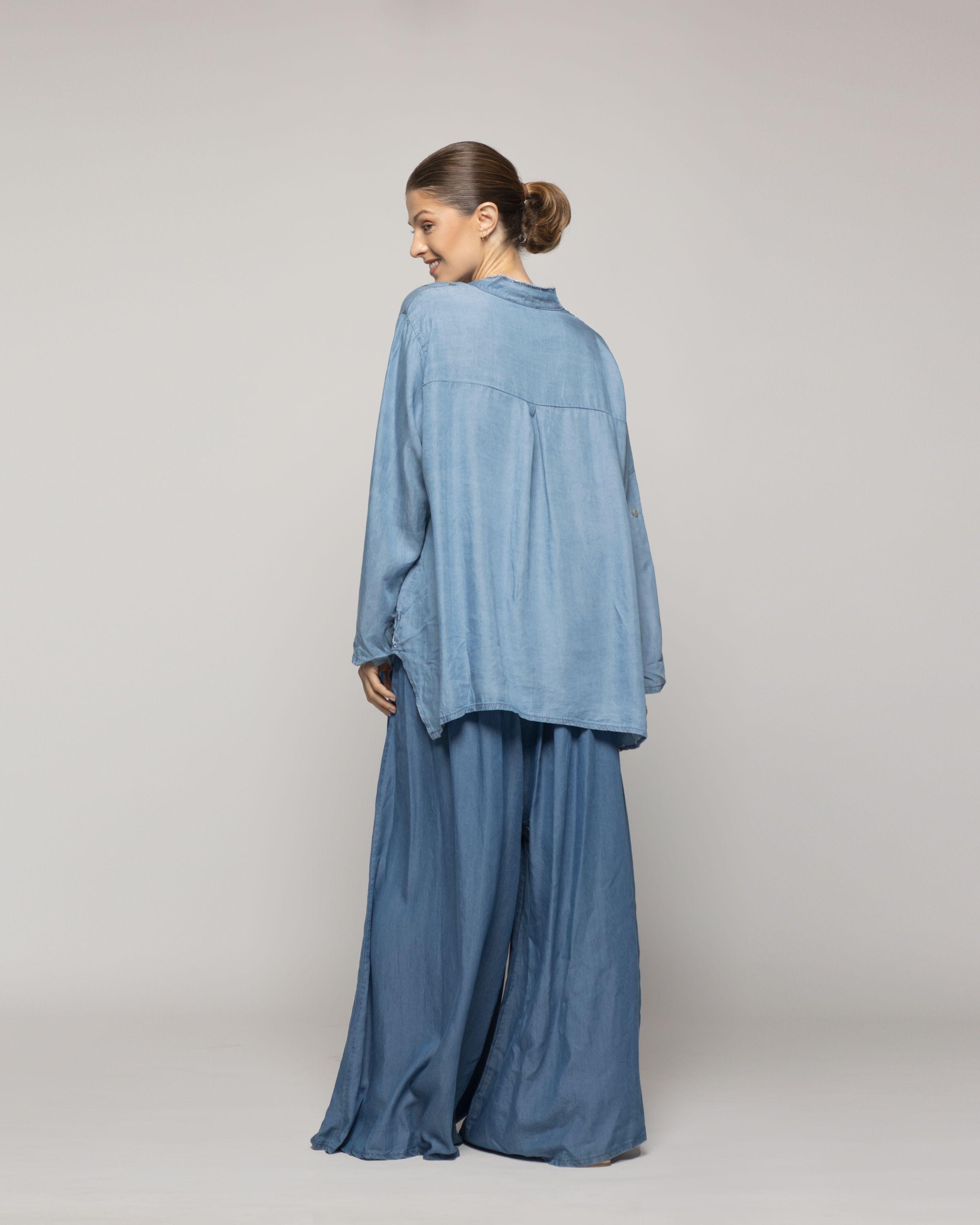 Blusa Mujer Belle Oversize Con Bolsillos Y Diseño De Puntos Brillante Azul Lineatre-2