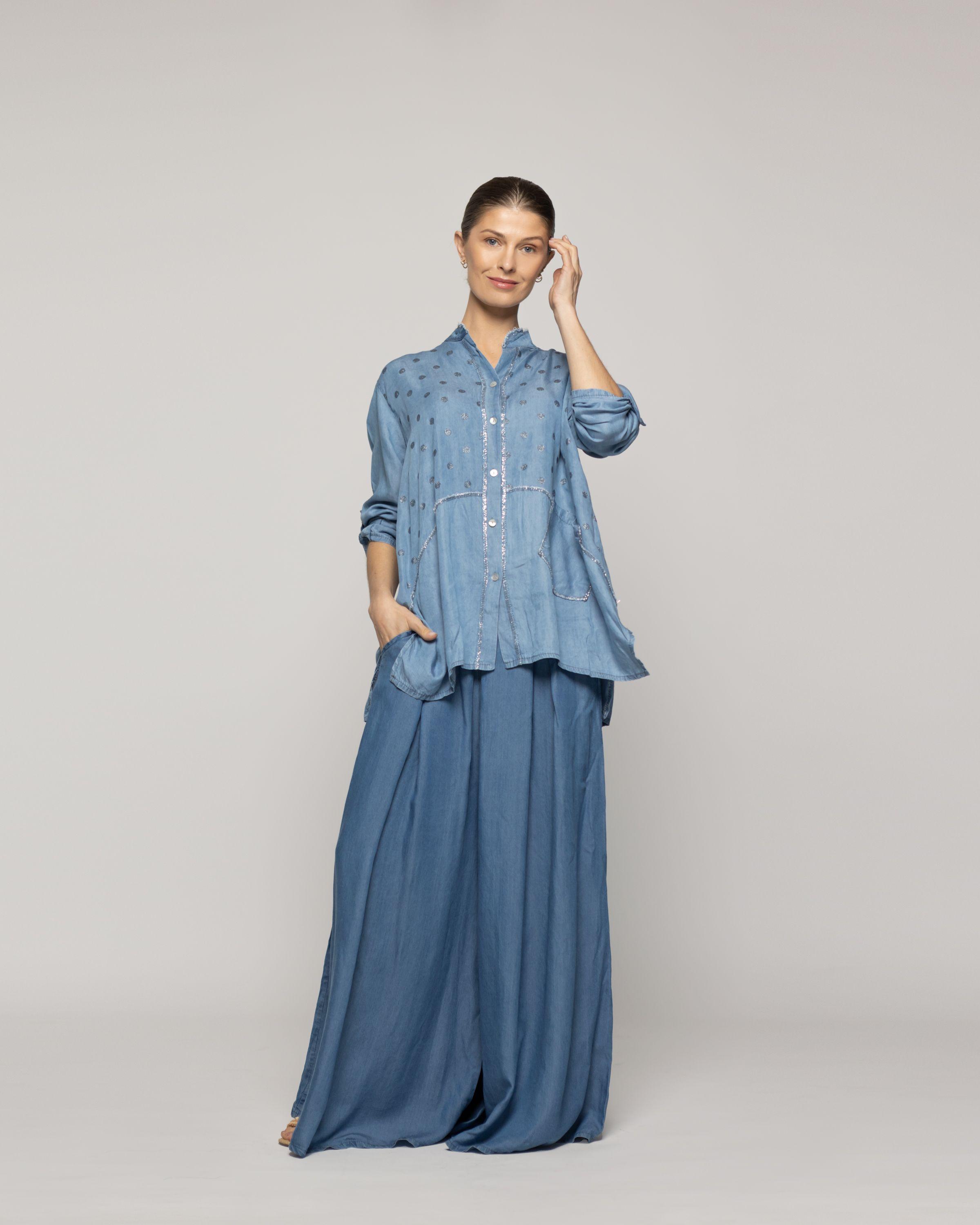 Blusa Mujer Belle Oversize Con Bolsillos Y Diseño De Puntos Brillante Azul Lineatre-4