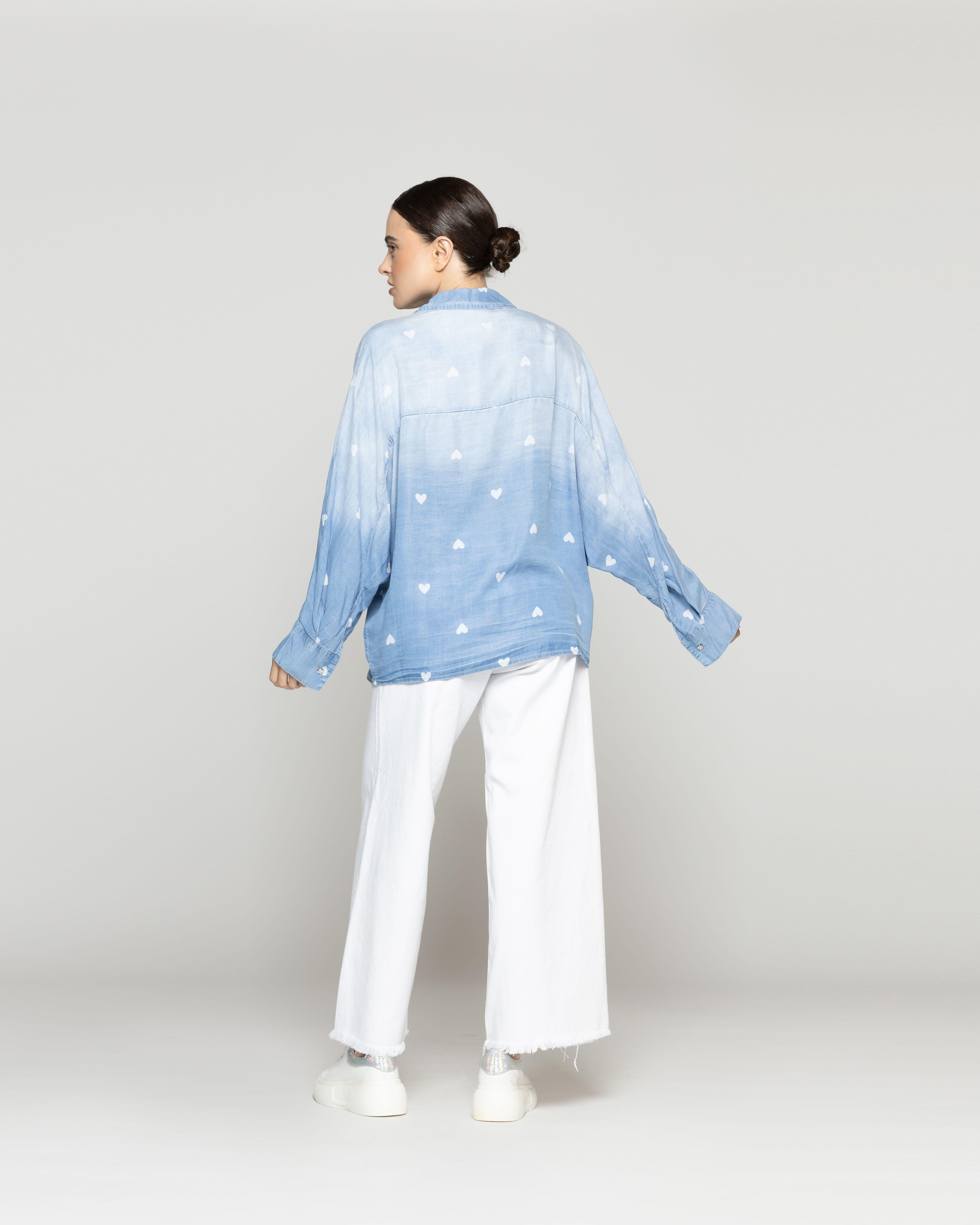 Blusa Mujer Braya Camisera con Corazones Denim Desgastado Lineatre-3