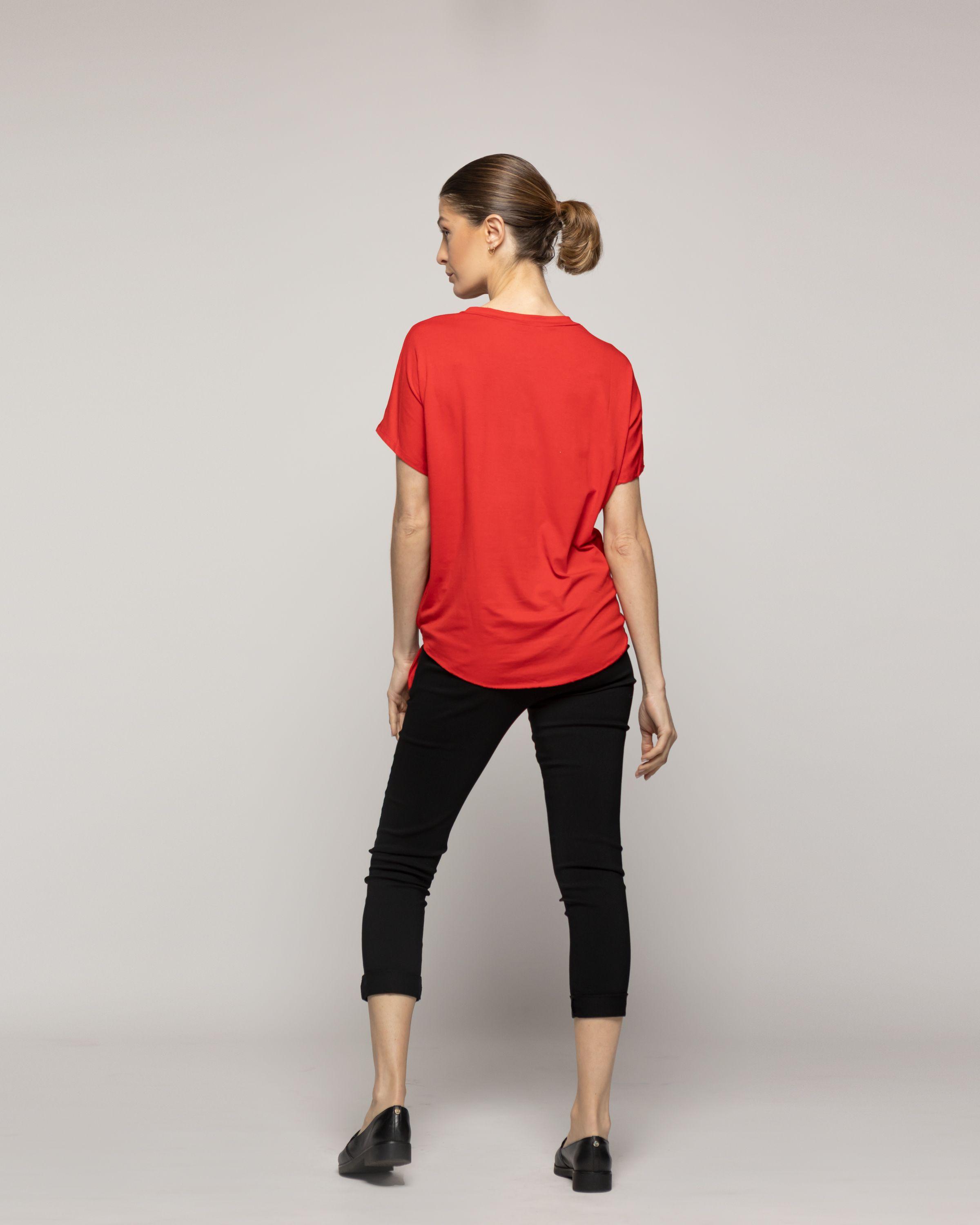 Polera Mujer Orieta Básica Manga Corta Con Amarra Lateral Roja Lineatre-2
