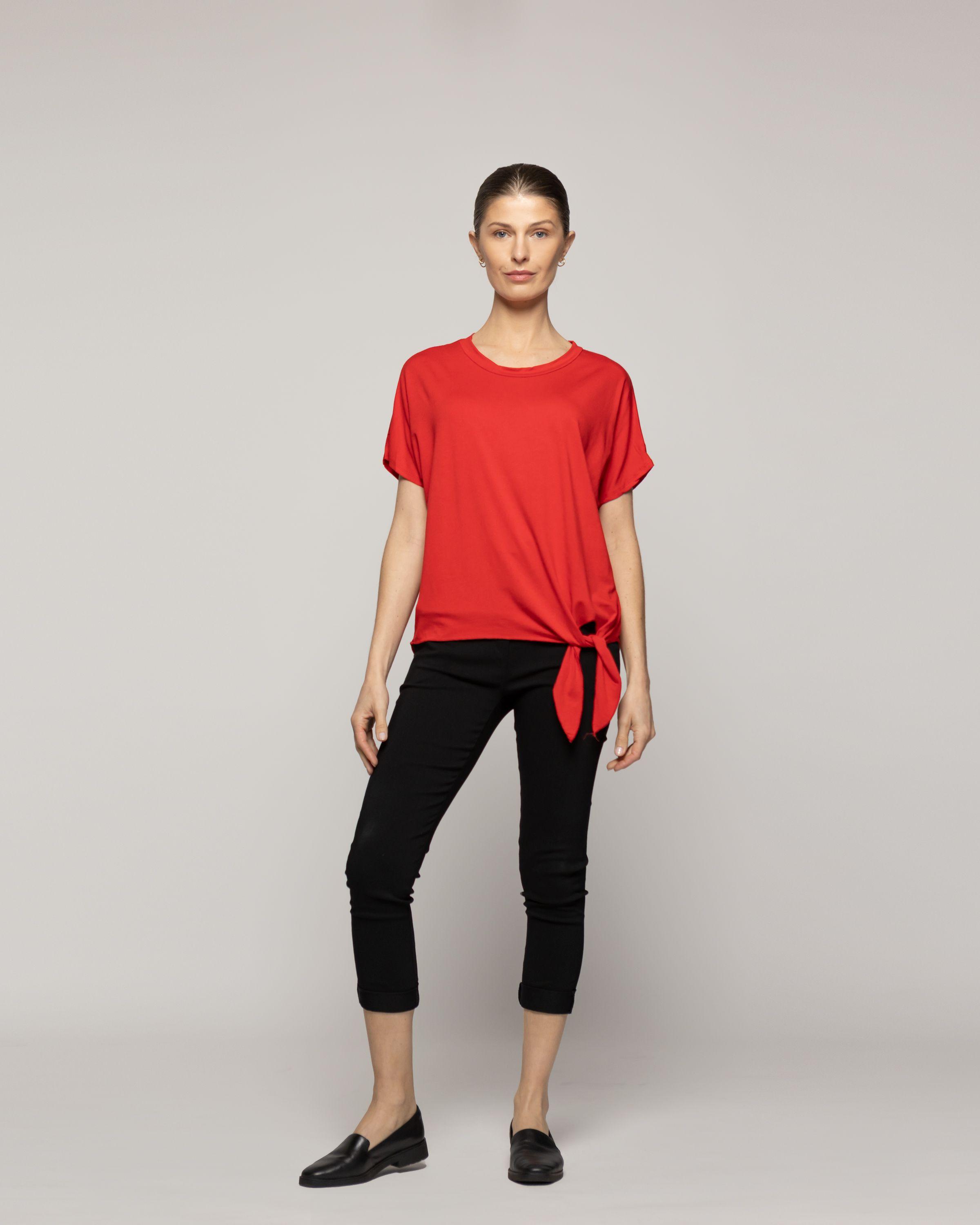 Polera Mujer Orieta Básica Manga Corta Con Amarra Lateral Roja Lineatre-4