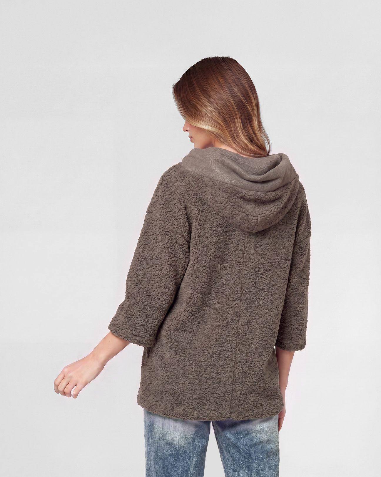 Abrigo Mujer Camila Relaxed fit Cuello en V manga caída Chocolate Lineatre-2