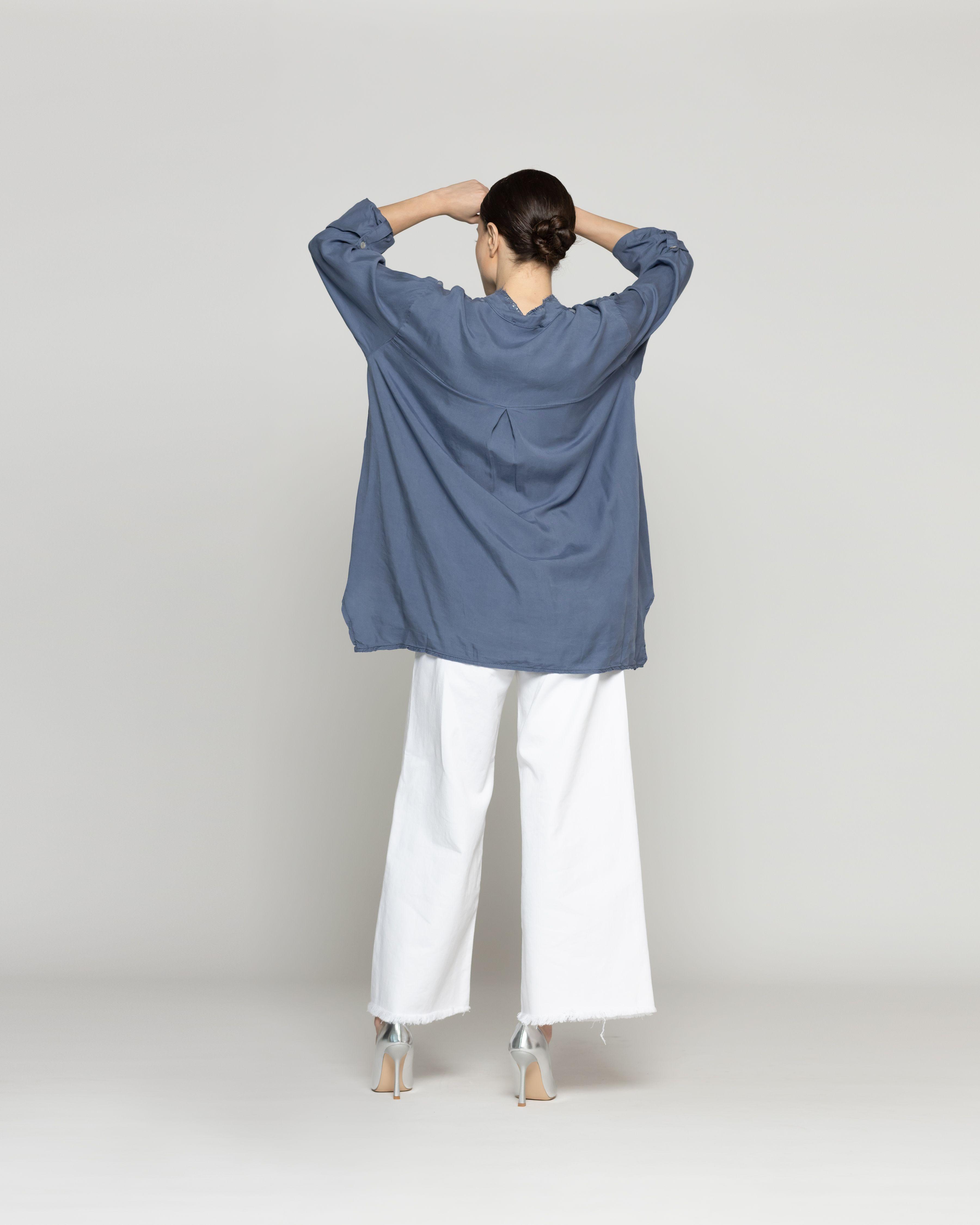 Blusa Mujer Bibiana Oversize Con Diseño De Puntos Azul Lineatre-3