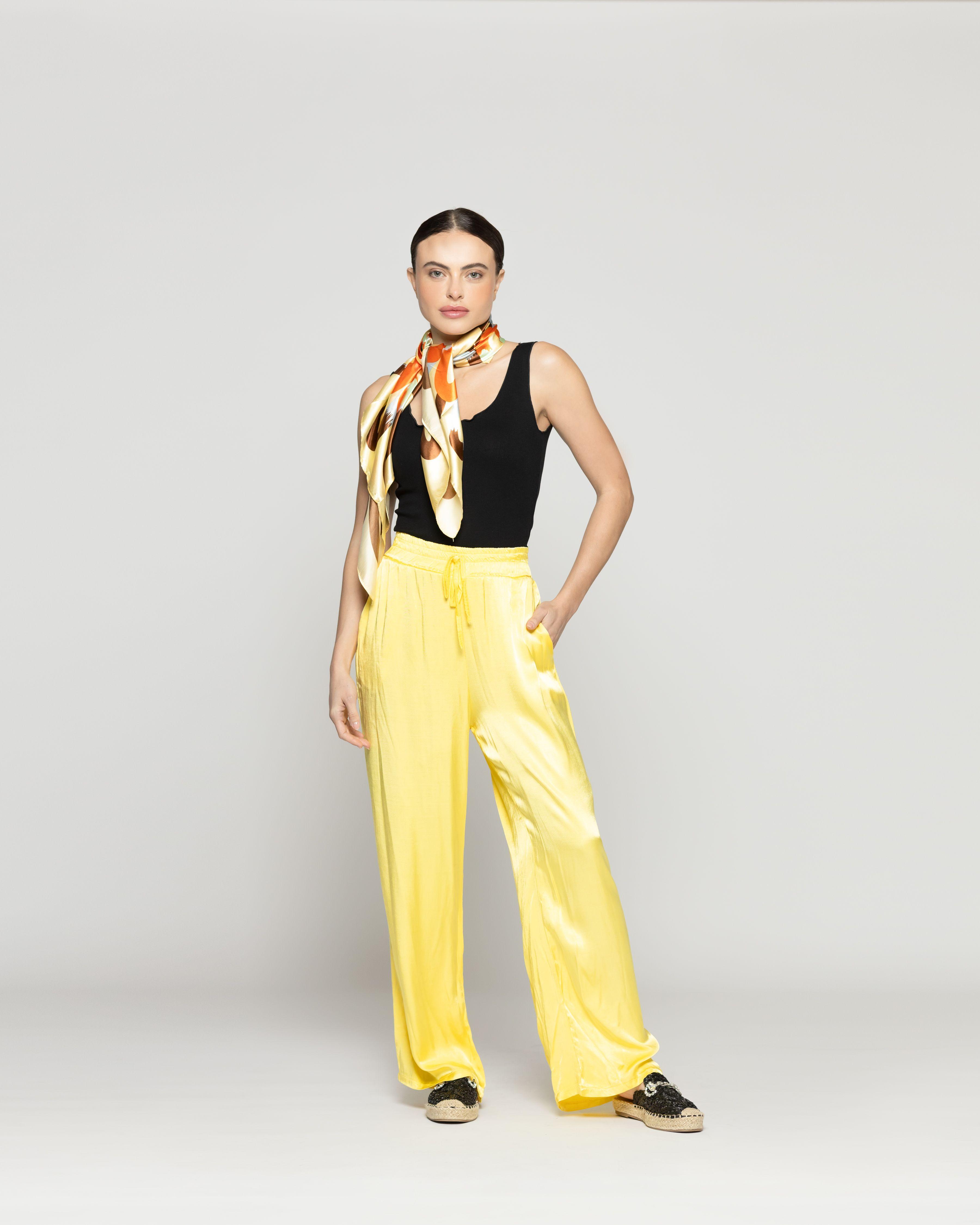 Pañuelo Mujer Satinado Estampado Mandala Amarillo Lineatre-4