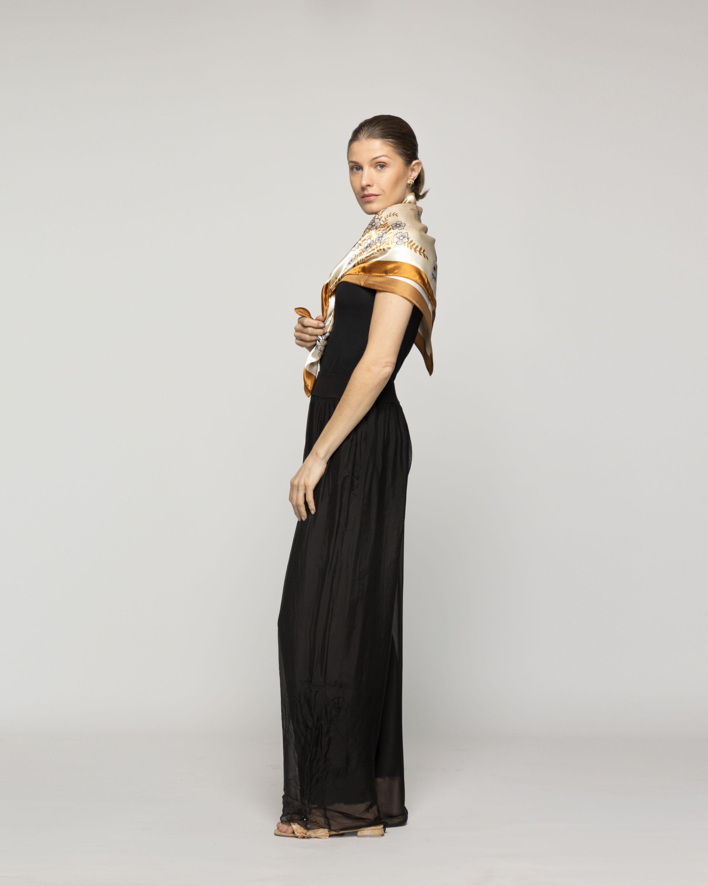 Pañuelo Mujer Satinado Estampado Flores Beige Lineatre-3