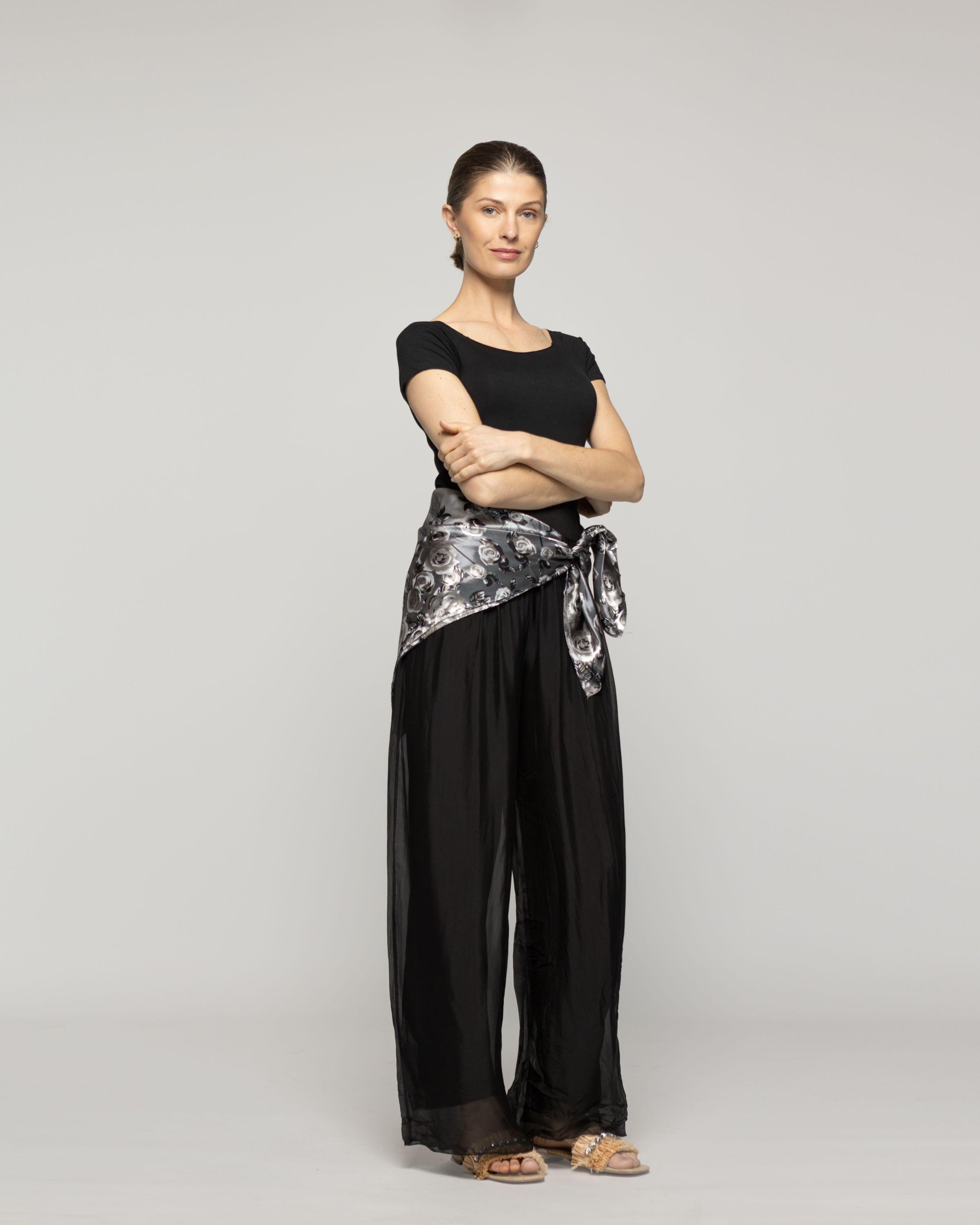 Pañuelo Mujer Satinado Estampado Rosas Gris Perla Lineatre-3