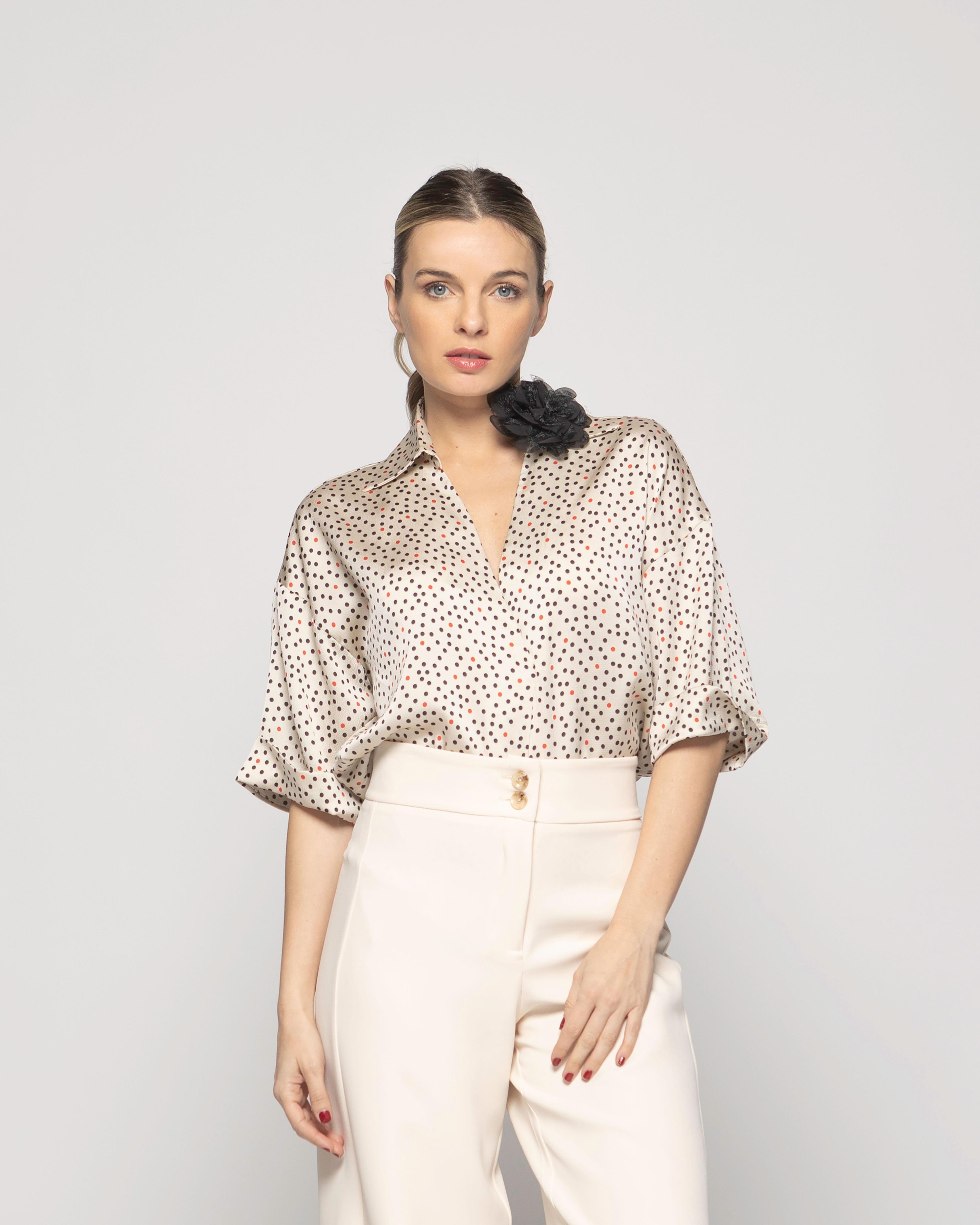 Blusa Mujer Boronia Escote V Estampado Lunares Colores Beige Ludovica-1