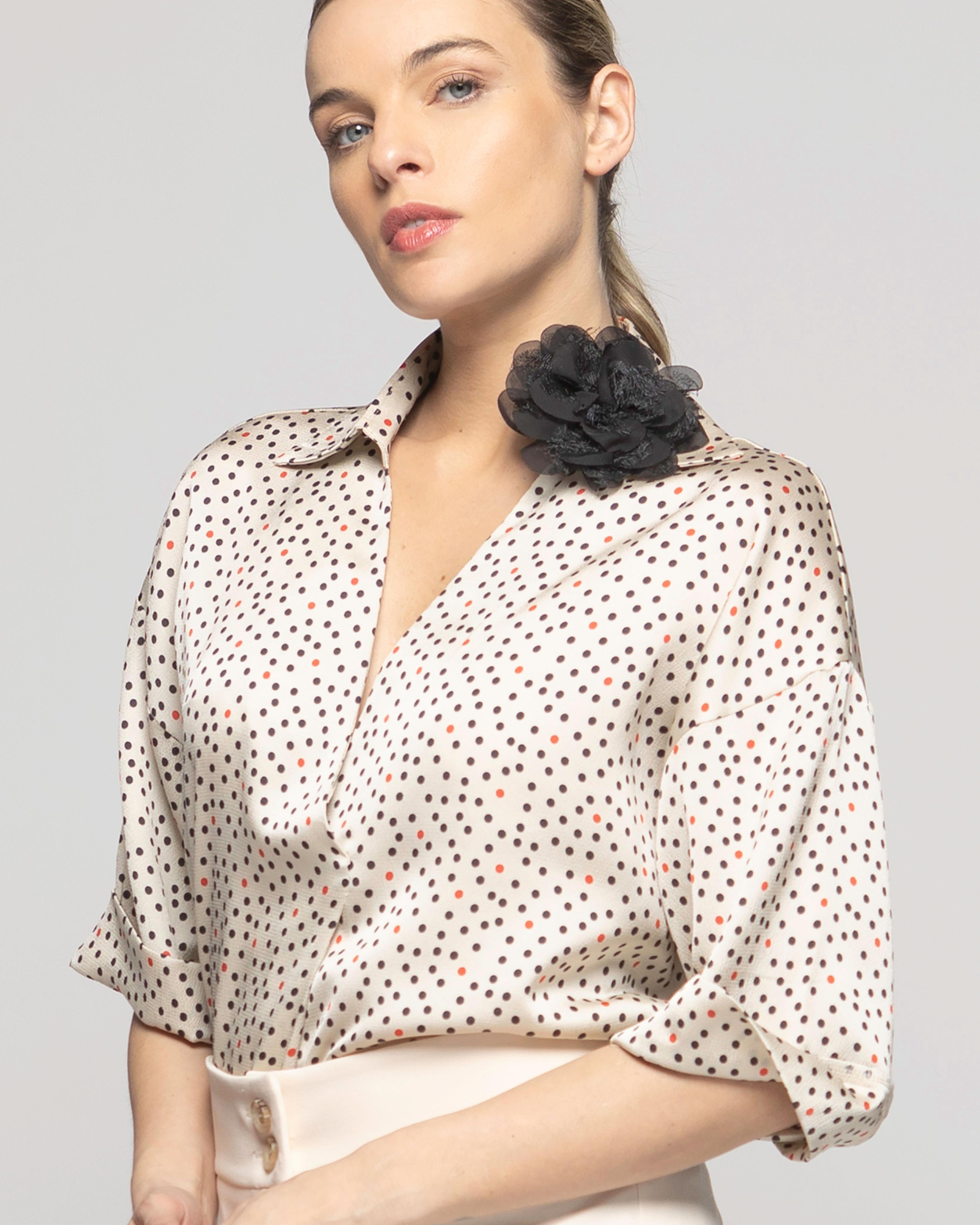 Blusa Mujer Boronia Escote V Estampado Lunares Colores Beige Ludovica-3