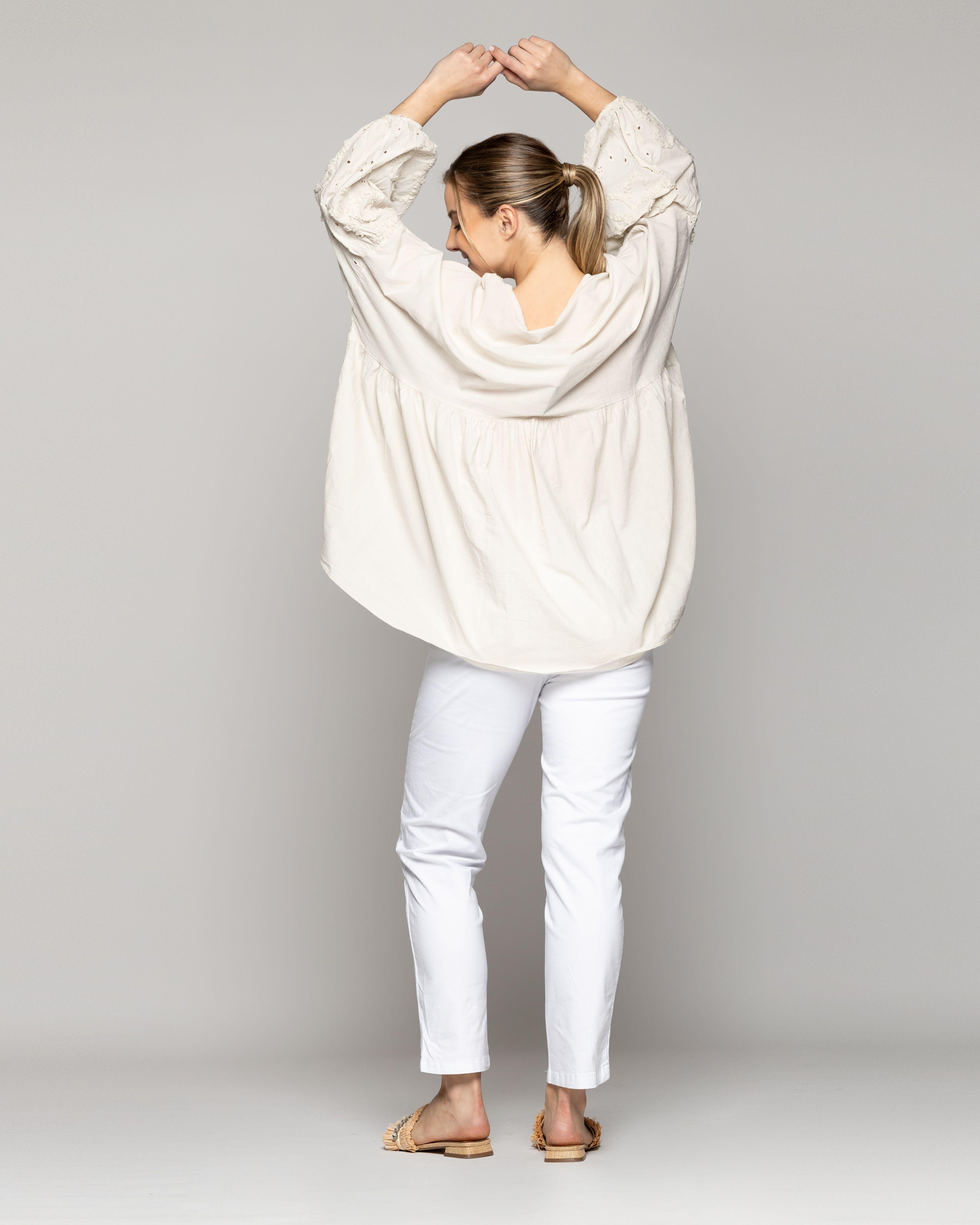 Blusa Mujer Berenice De Algodón Con Broderie Oversized Beige Lineatre-2