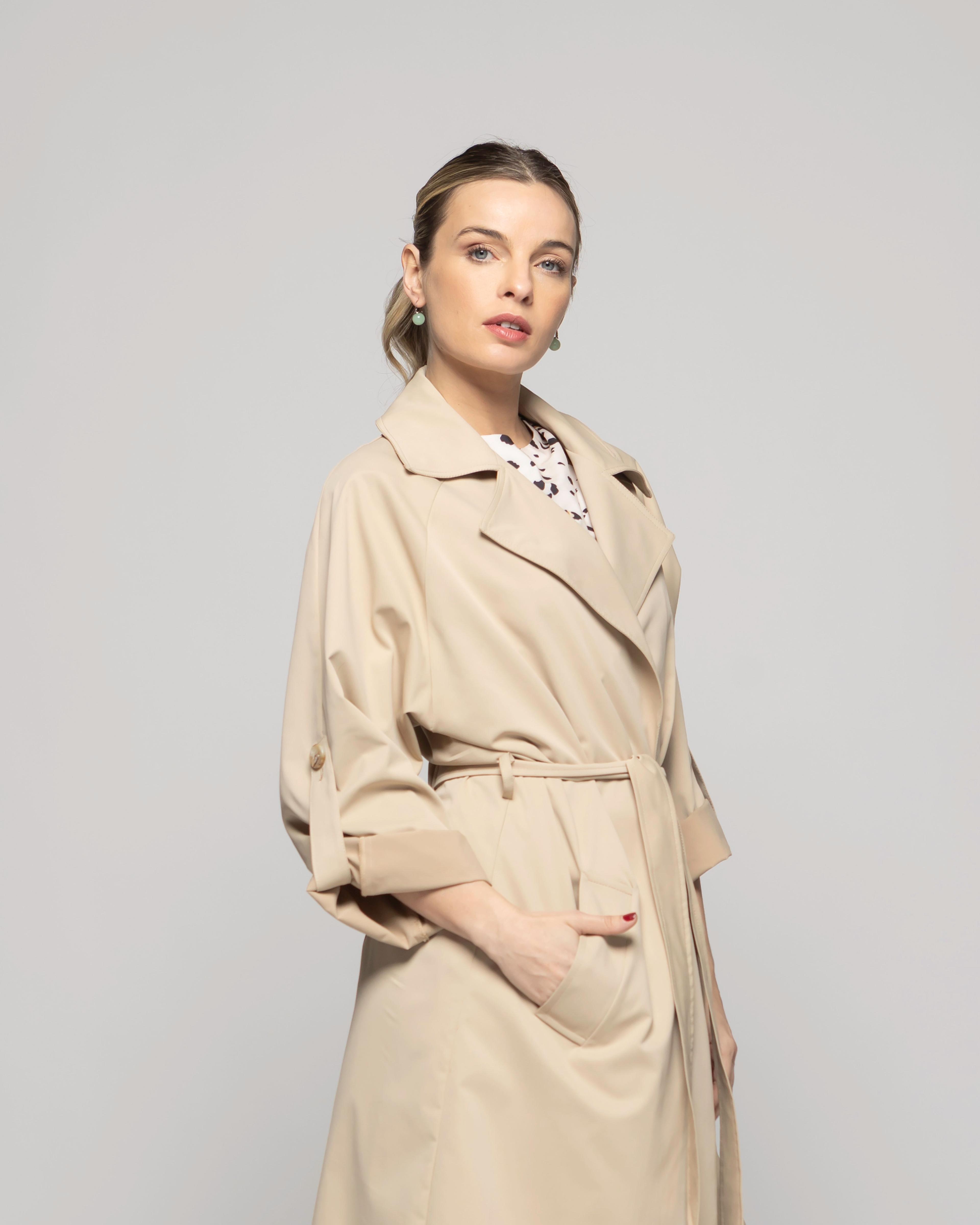 Trench Mujer Jazmín Largo Clásico Con Cinturón Beige Ludovica-2