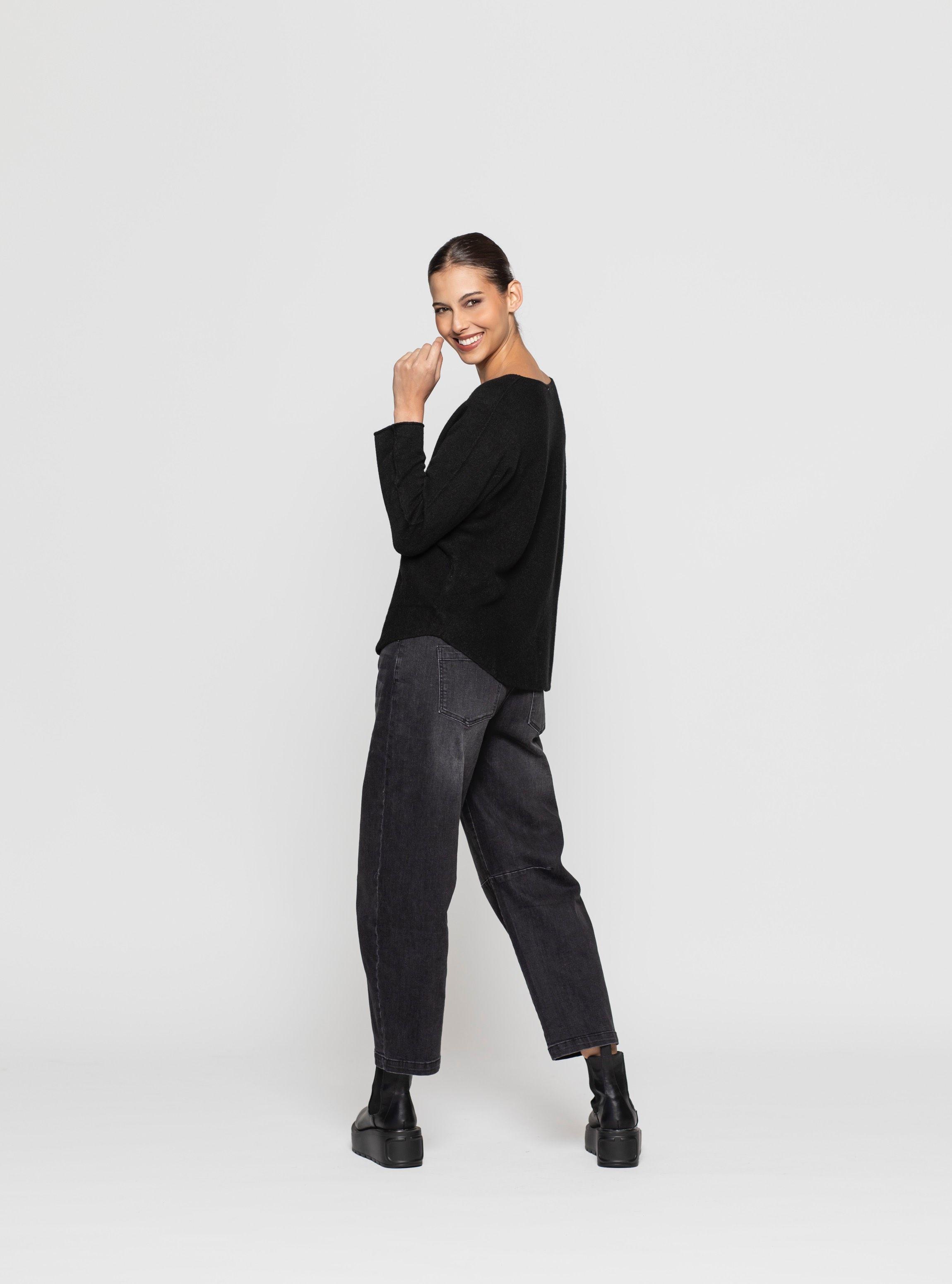 Sweater Mujer Corina Negro Lineatre-2