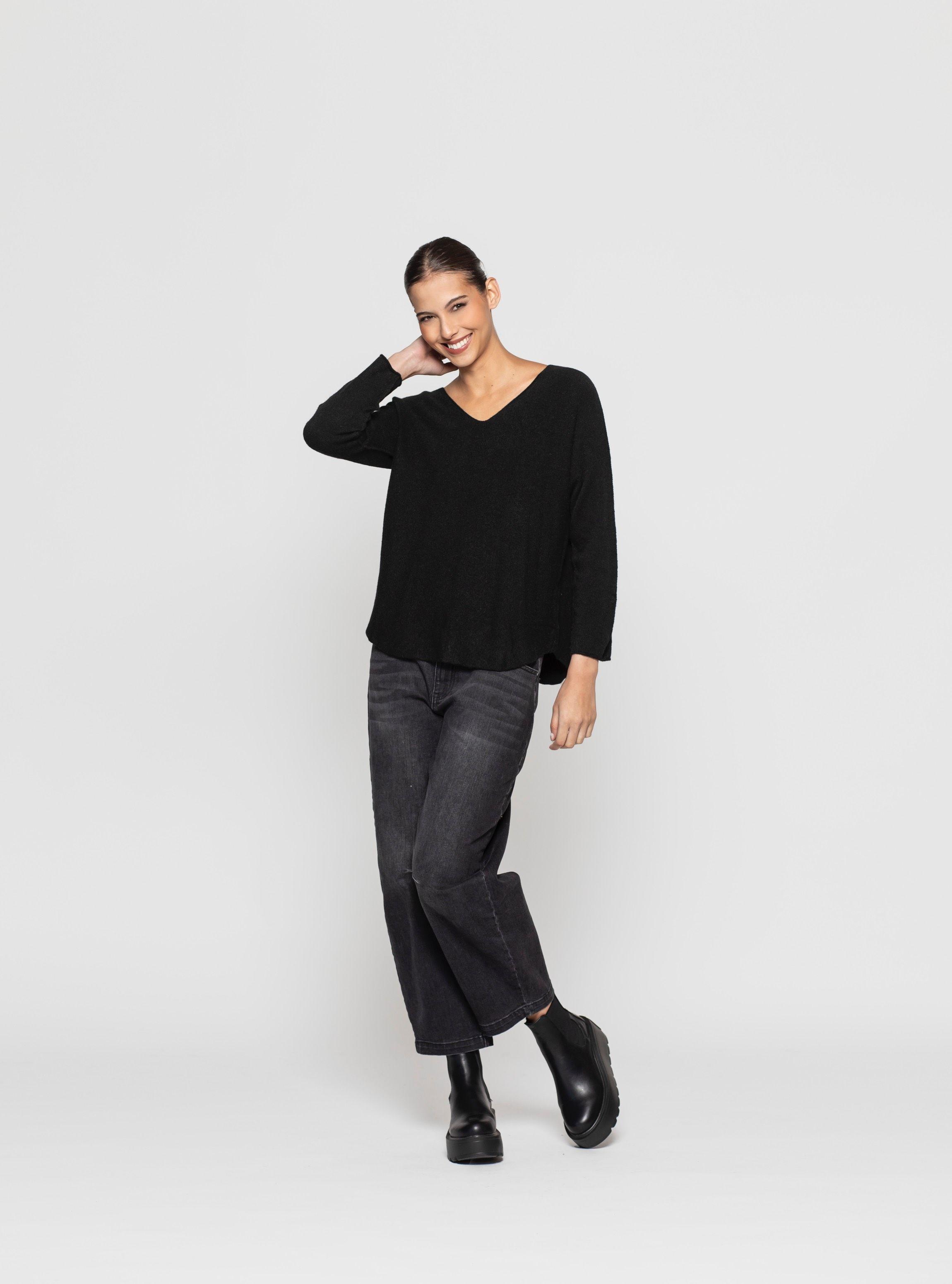 Sweater Mujer Corina Negro Lineatre-5