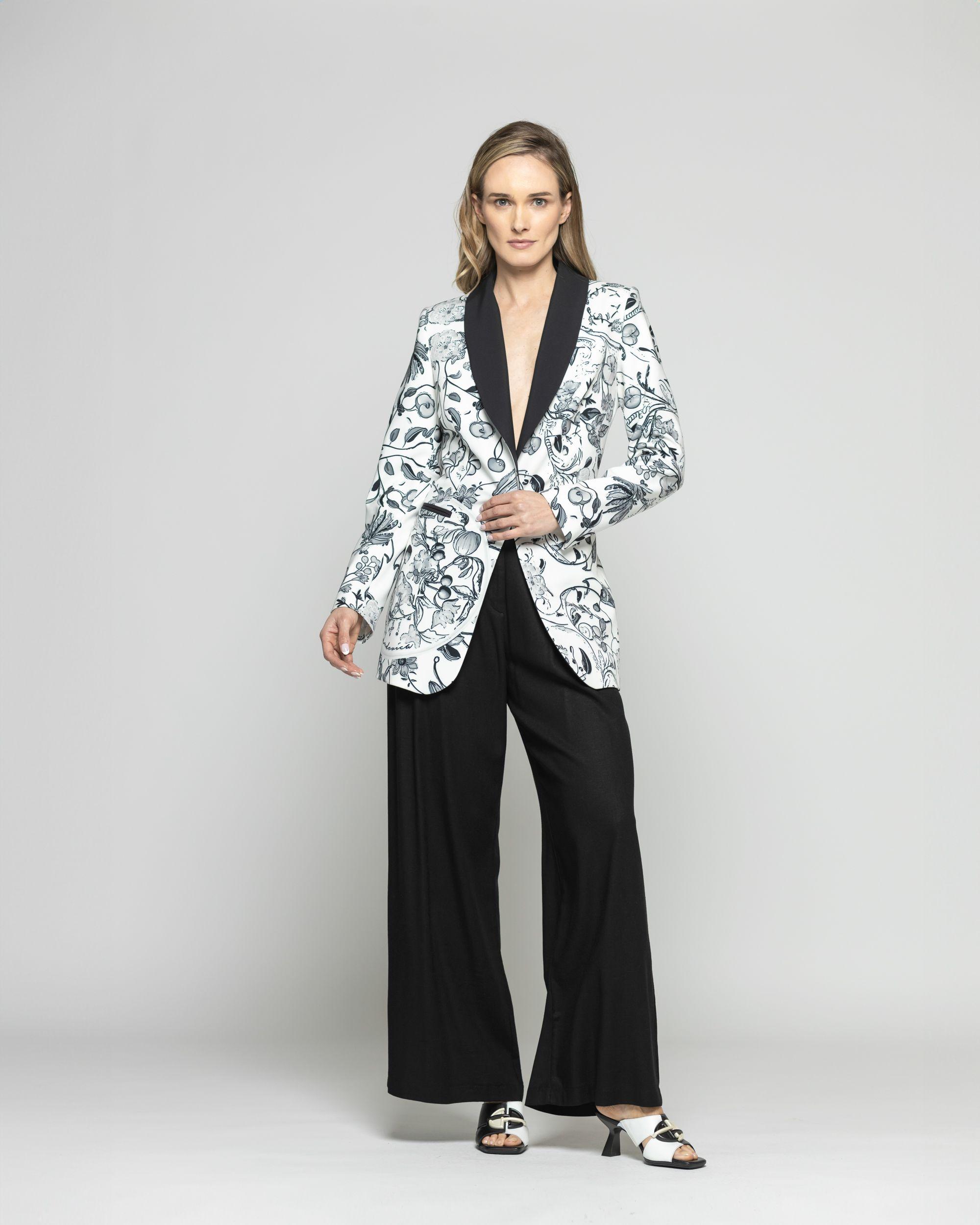 Blazer Mujer Lirio Clásico Estampado Botánico Negro Ludovica-1