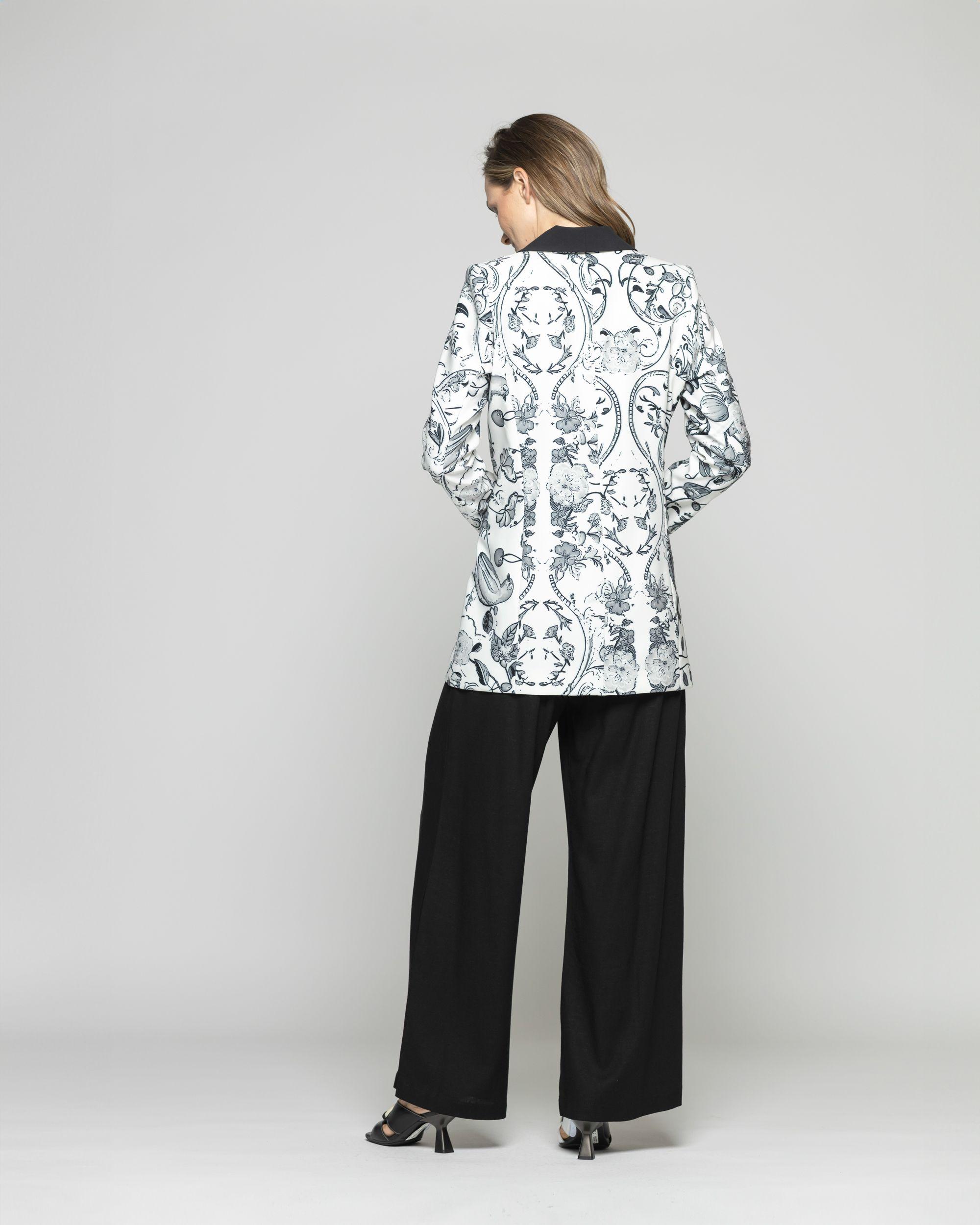 Blazer Mujer Lirio Clásico Estampado Botánico Negro Ludovica-3