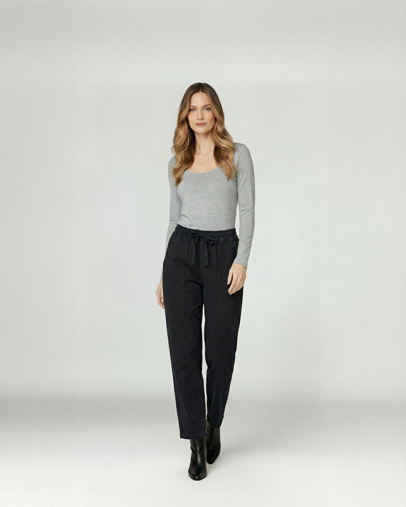 Pantalon Mujer Carmen Regular Negro Lineatre-3