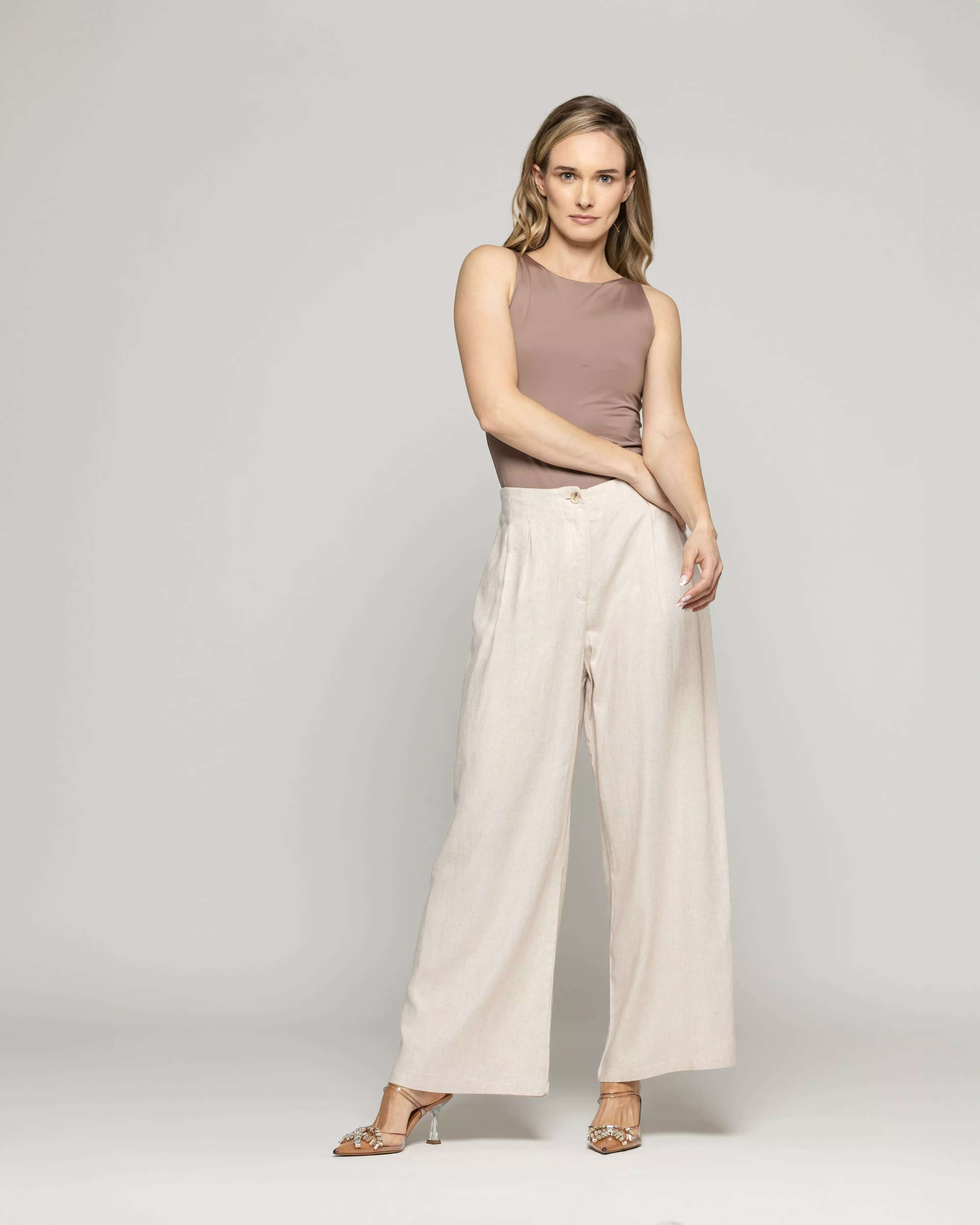 Pantalón Mujer Silene Viscosa Con Pinzas Natural Ludovica-0
