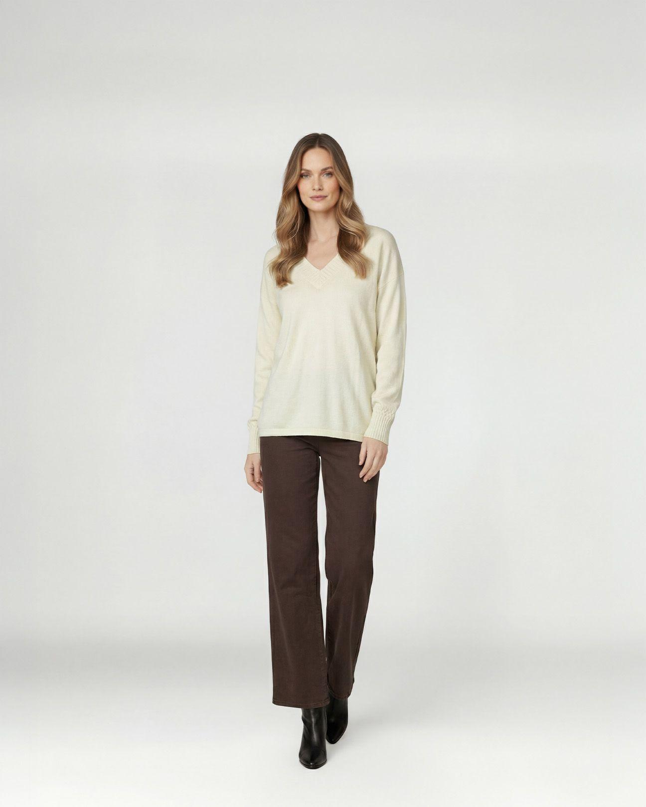 Sweater Mujer Giovanna Relaxed Cuello En V Manga Caída Crudo Lineatre-2