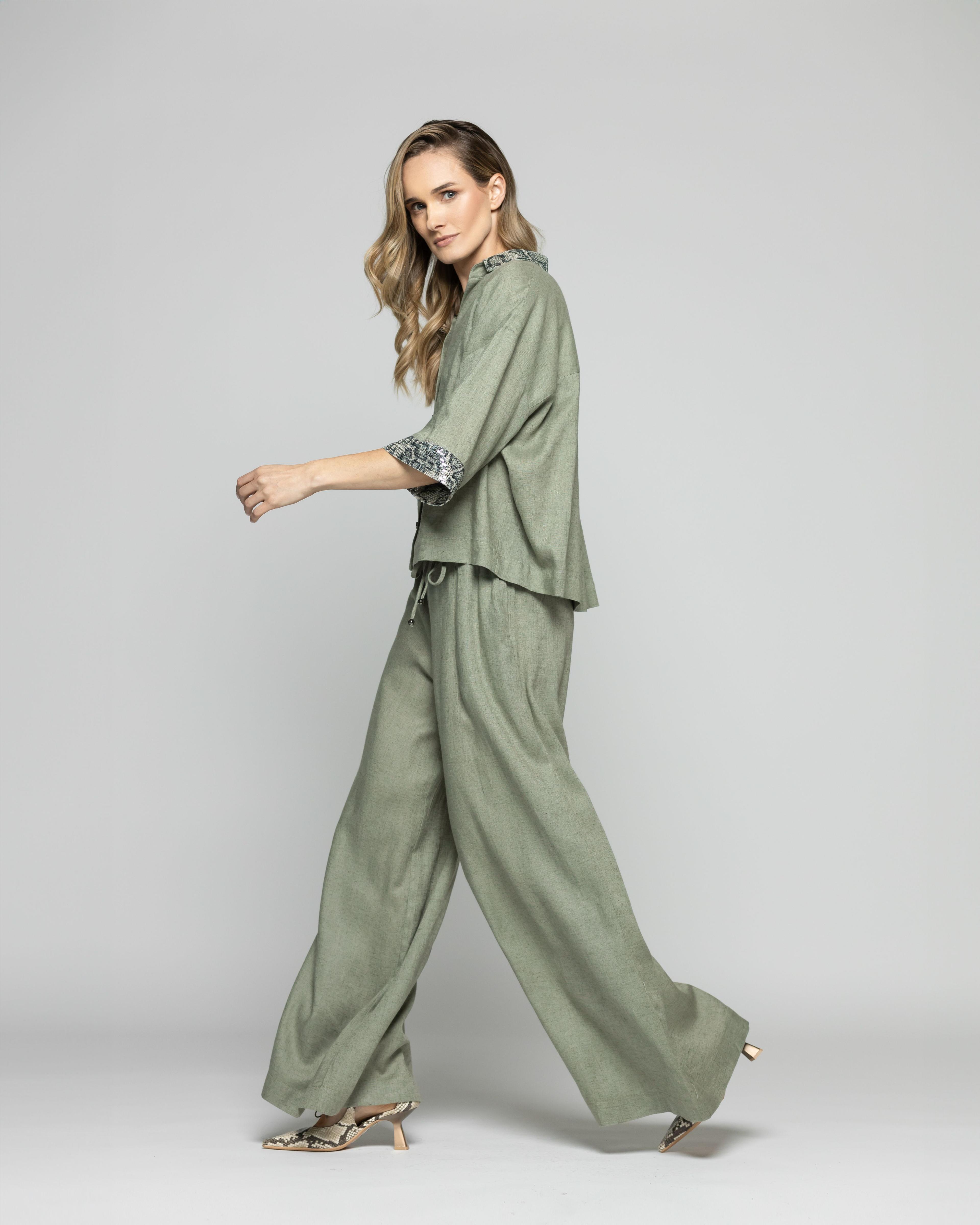 Blusa Mujer Fresia Viscosa Lino Mangas 3/4 Detalle Lentejuelas Verde Militar Ludovica-1