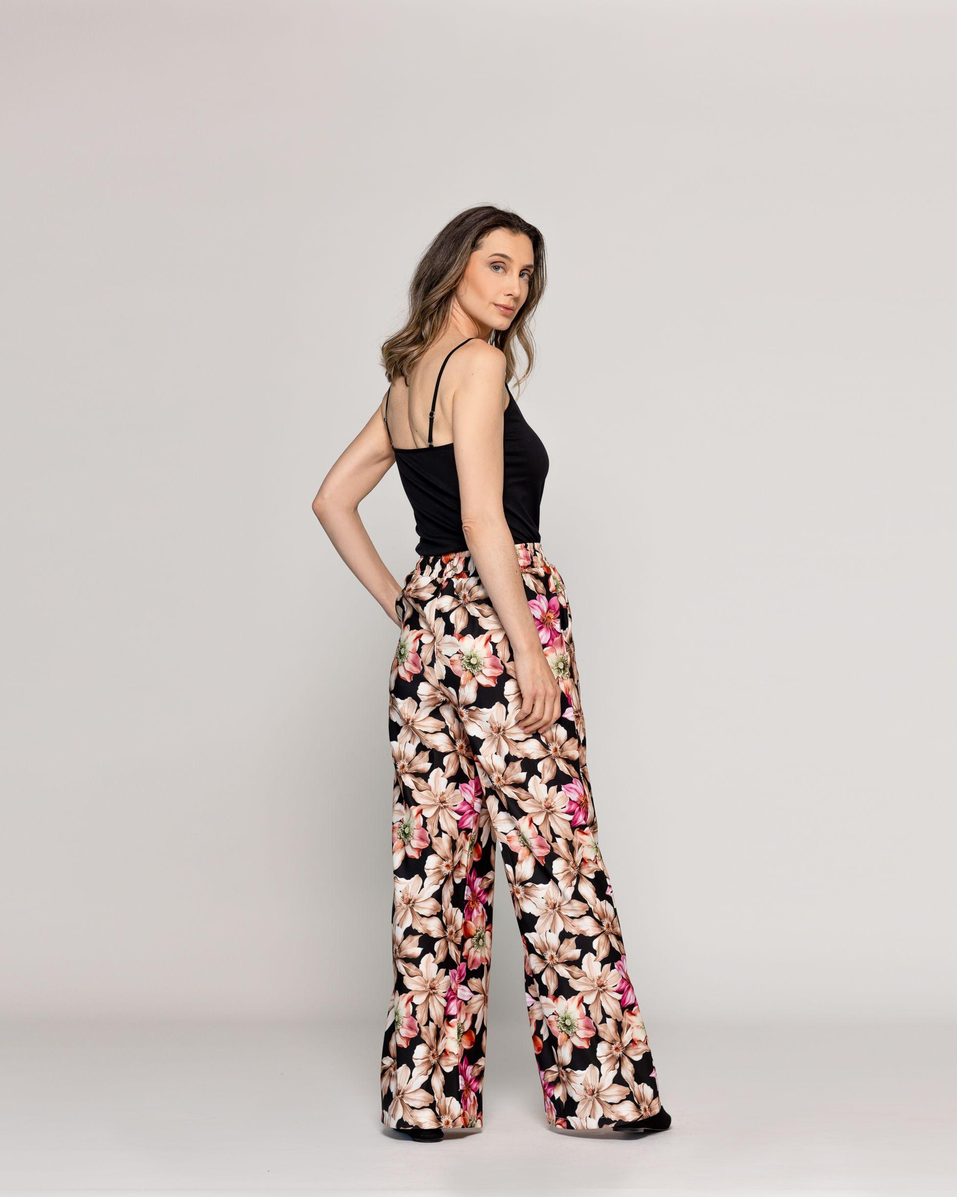 Pantalón Mujer Pali Estampado Flores Negro Lineatre-2
