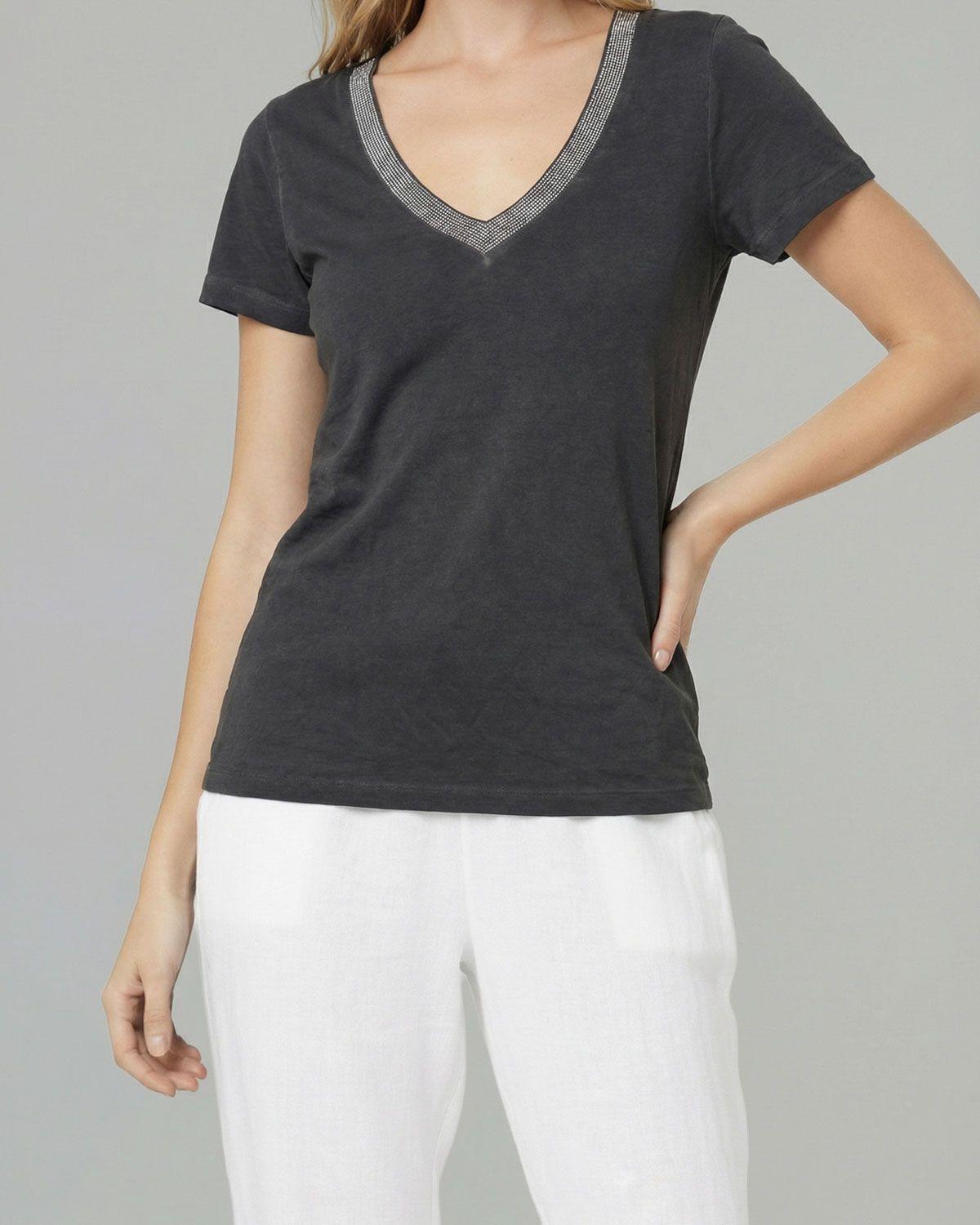 Polera Mujer Antonella Regular Cuello en V Manga corta Negro Lineatre-3