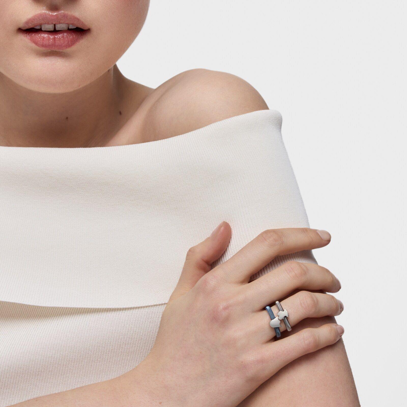 Anillo tulipa de plata y acero azul TOUS Mesh Tube-3