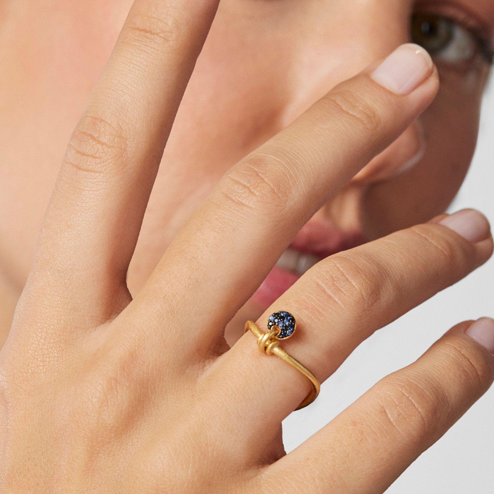 Anillo luna de plata vermeil y zafiros Luah Tous-3