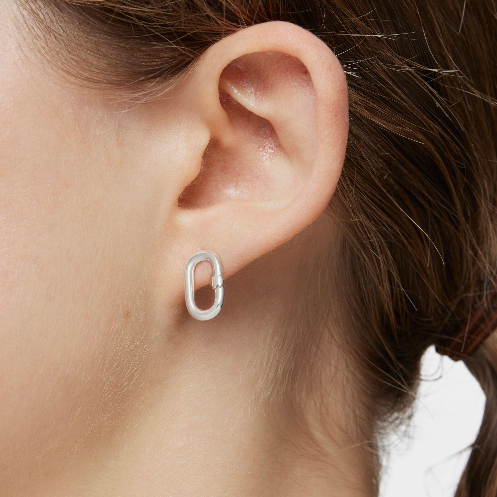 Pendientes pequeños de plata Hold Oval-8