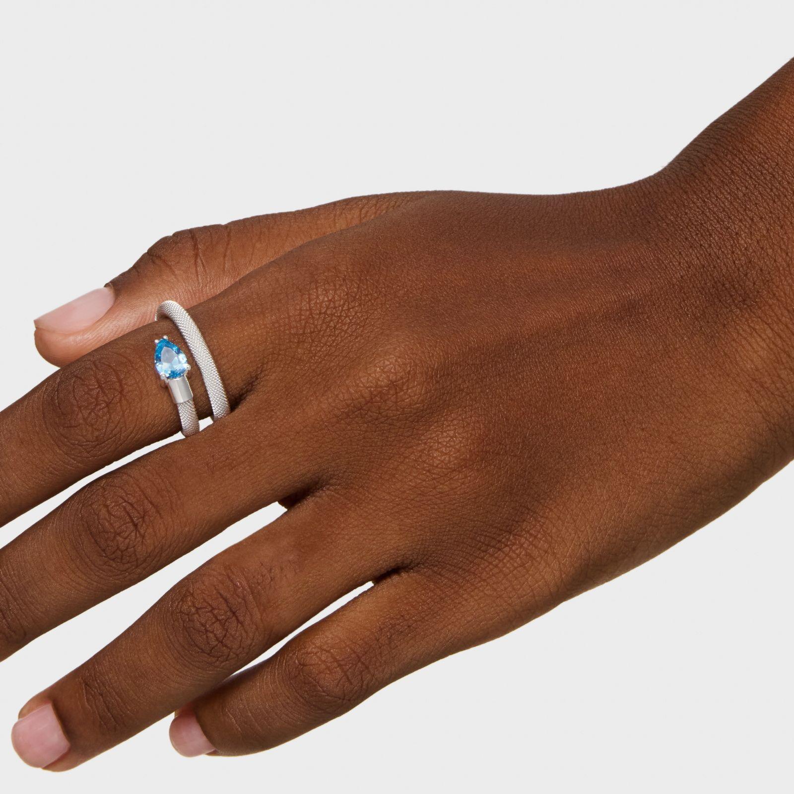 Anillo espiral de plata y espinela creada en laboratorio TOUS Mesh LGG-5