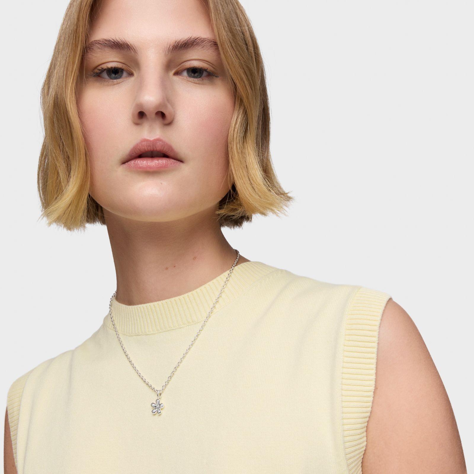 Collar corto flor de plata Daisy-3