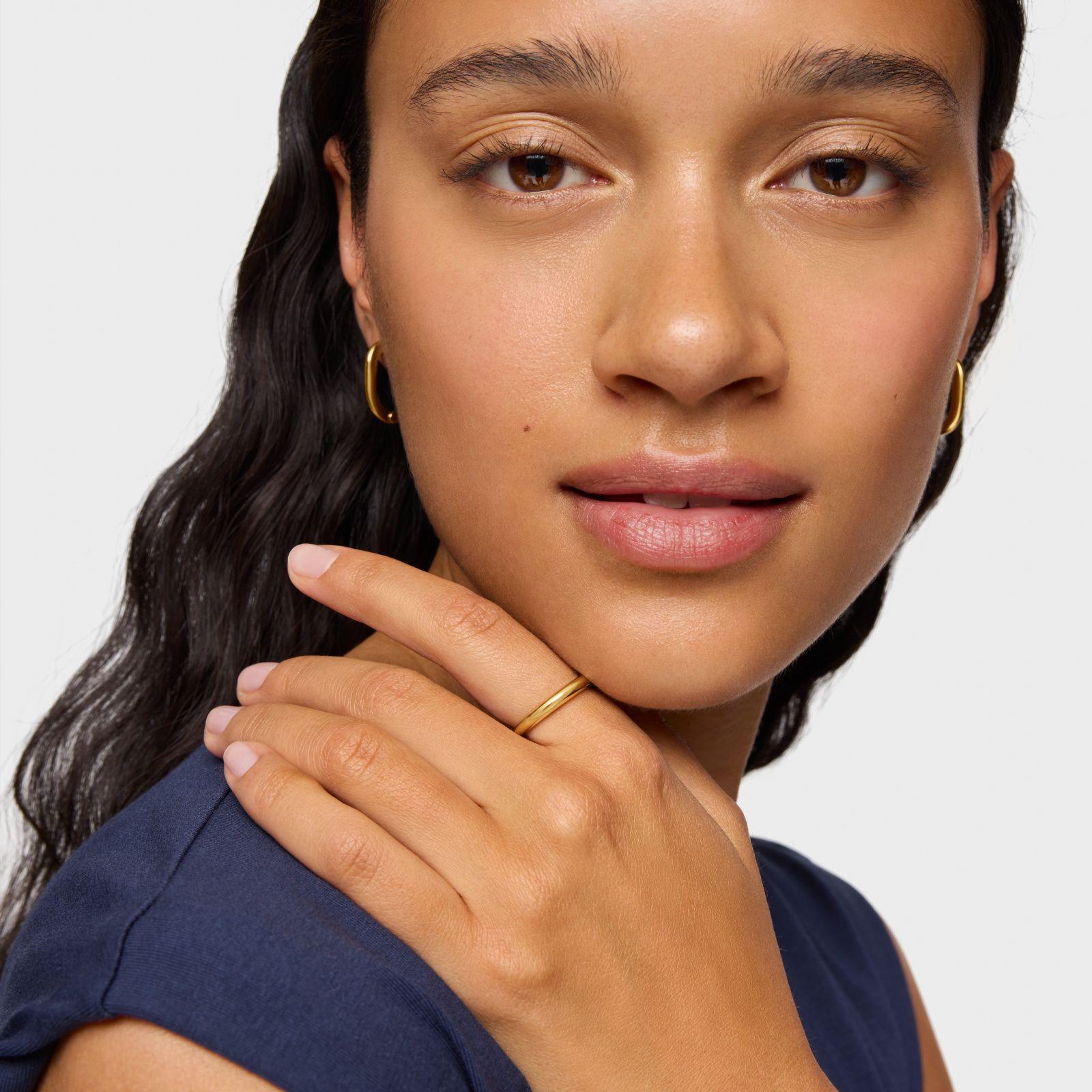 Anillo de plata liso con baño de oro 18 kt sobre plata TOUS Motivos-5