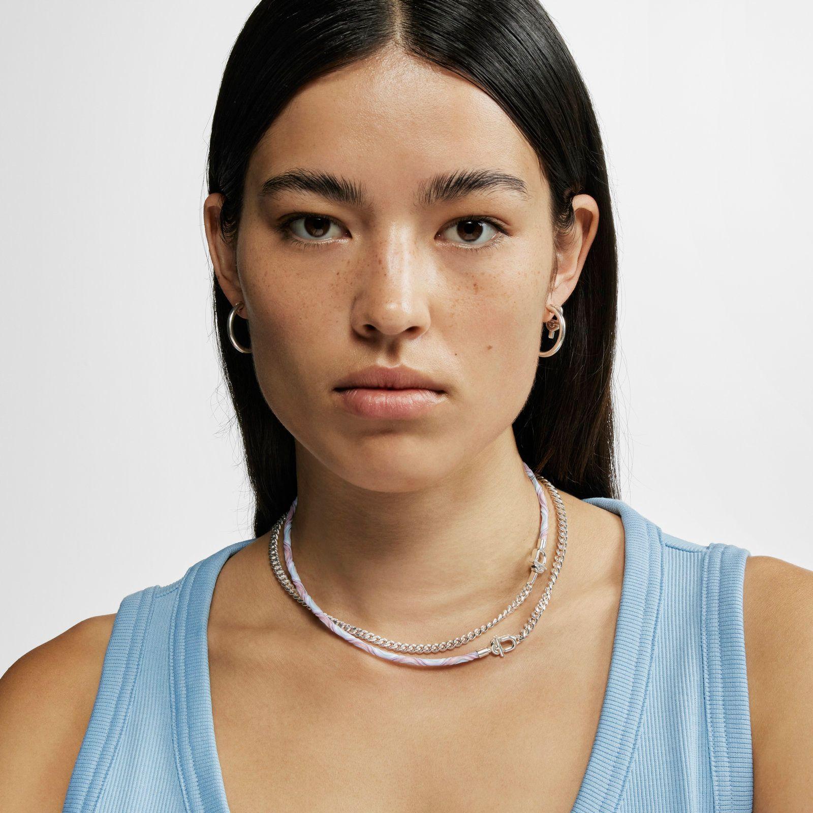Collar elástico de plata con cordón rosa y azul-6