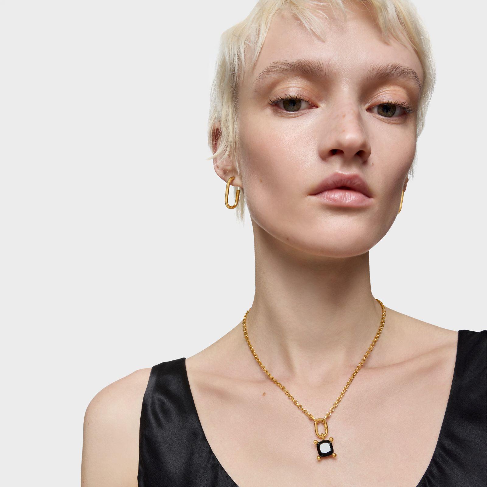 Colgante pequeño con baño de oro 18 kt sobre plata y ónix Color Black-3