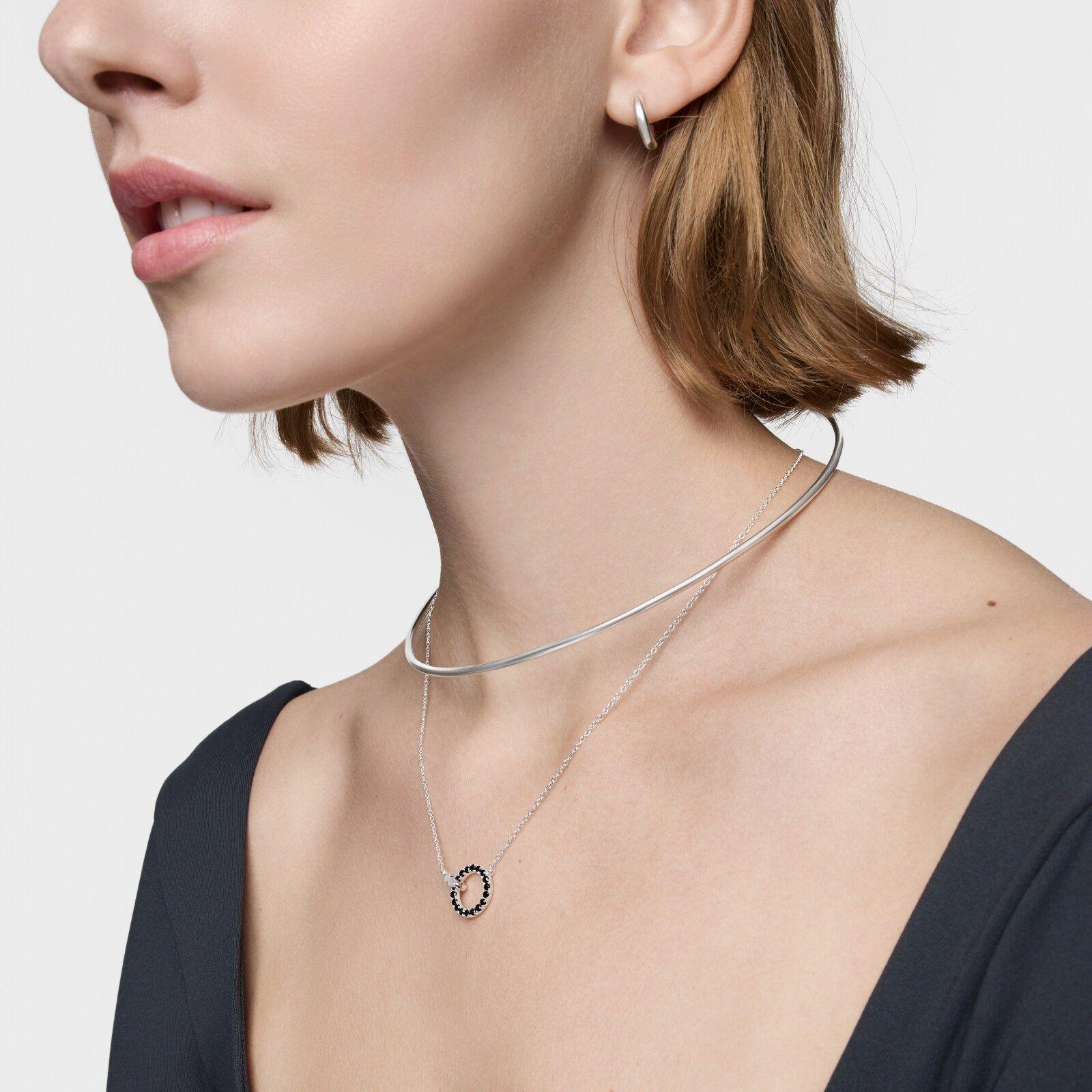 Collar de plata y espinela negra Straight-5