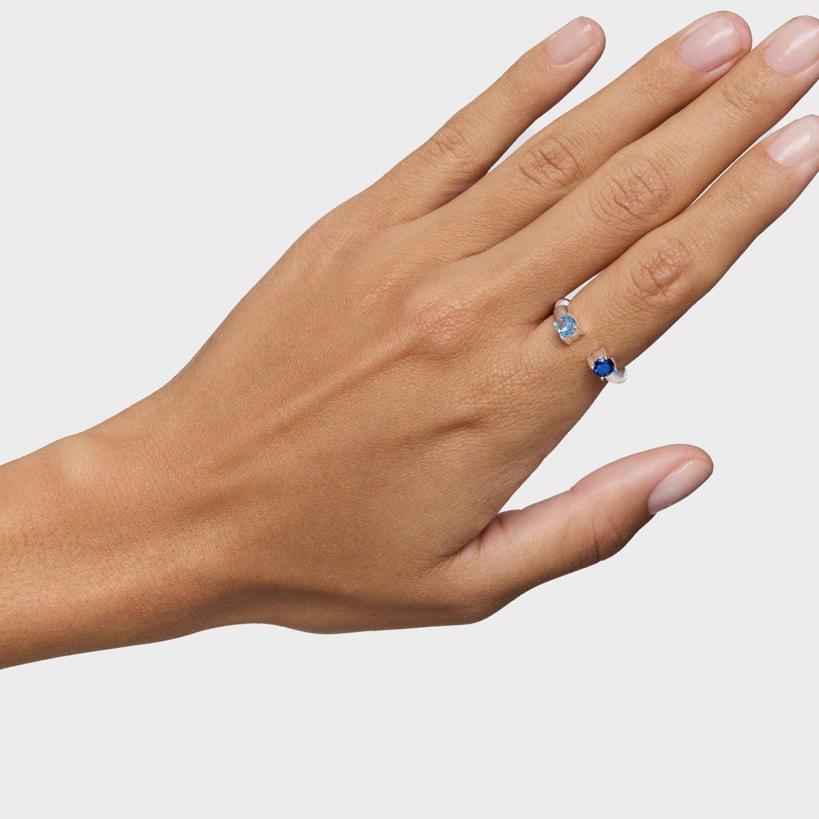 Anillo abierto de plata y espinela creada en laboratorio-3