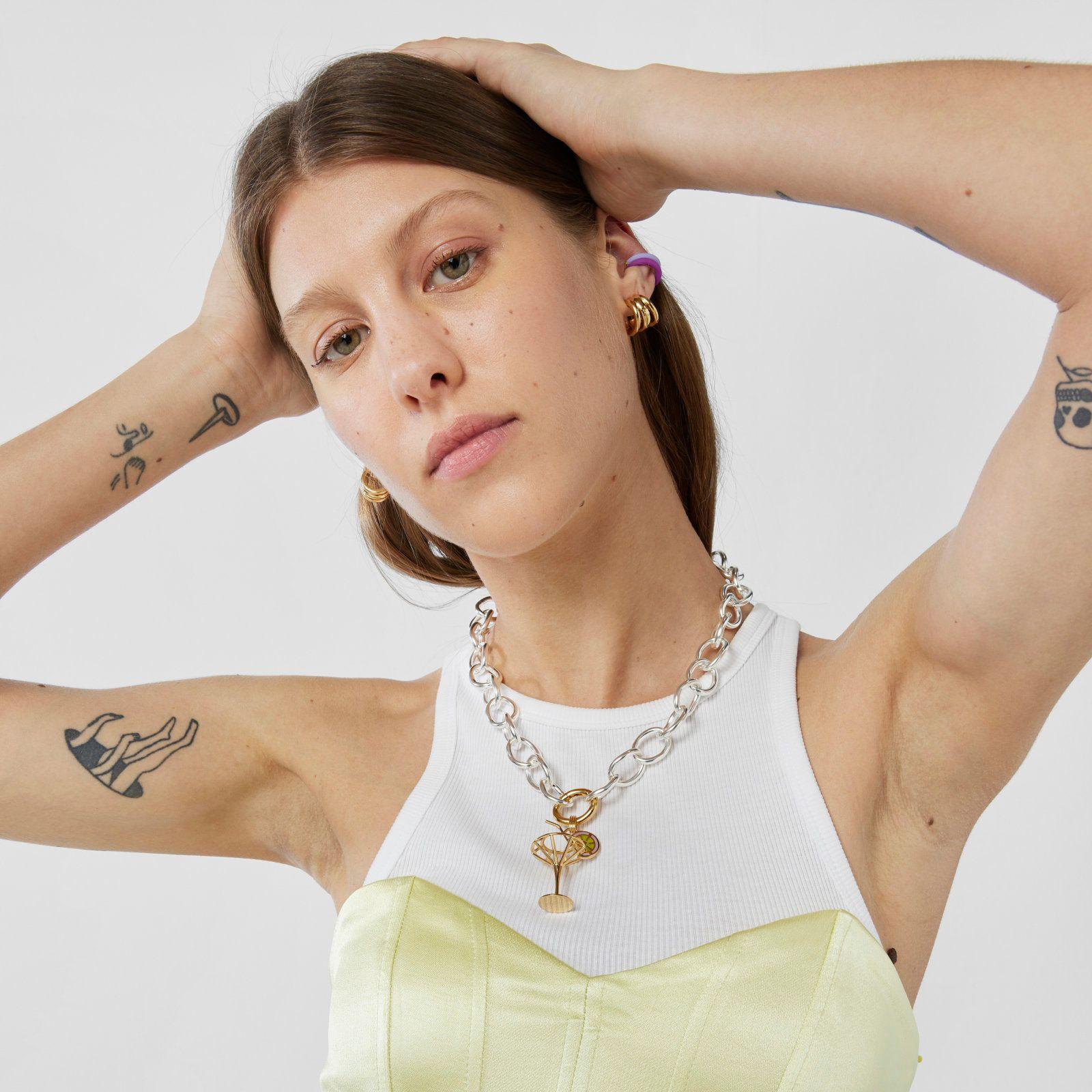 Colgante de plata vermeil 3D y esmaltado St. Tropez Cup Tous-4