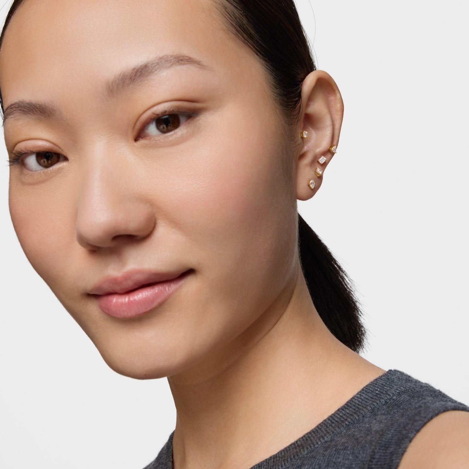 Pendiente individual de oro 14 kt y diamante creado en laboratorio 0,15 ct Shine LGD-4