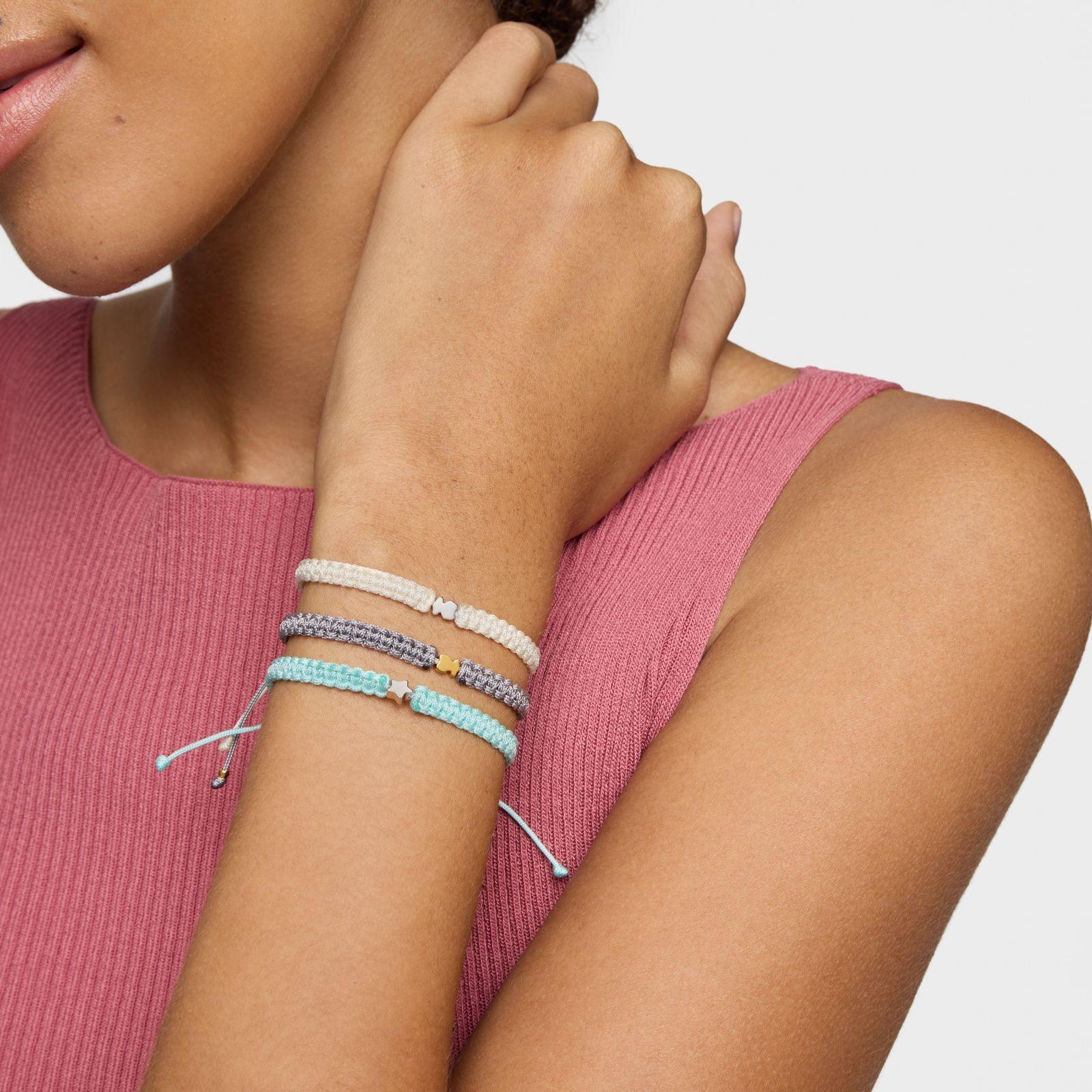 Pulsera oso con baño de oro 18 kt sobre plata y nylon gris TOUS Motivos-4