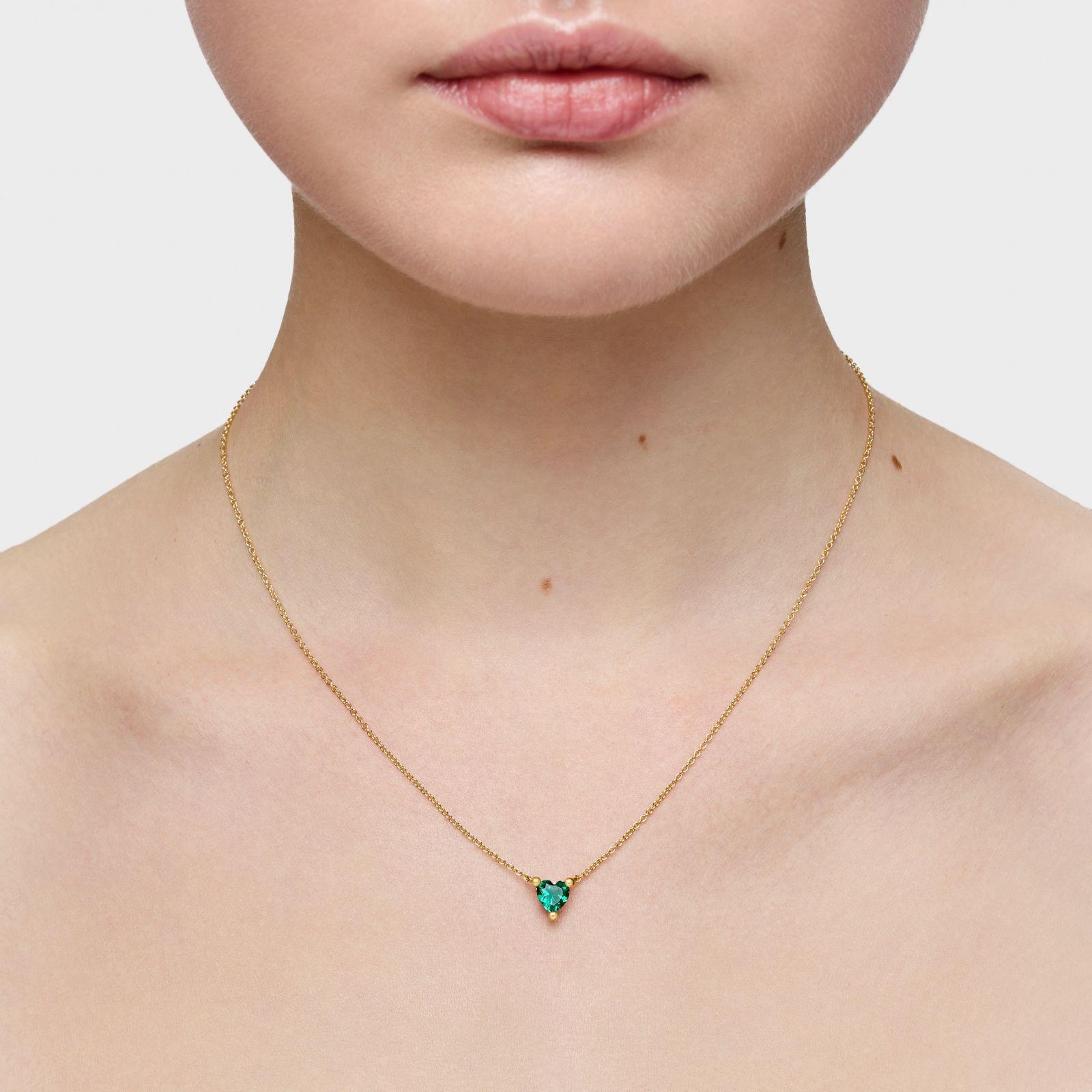 Collar corto con baño de oro 18 kt sobre plata y esmeralda-6